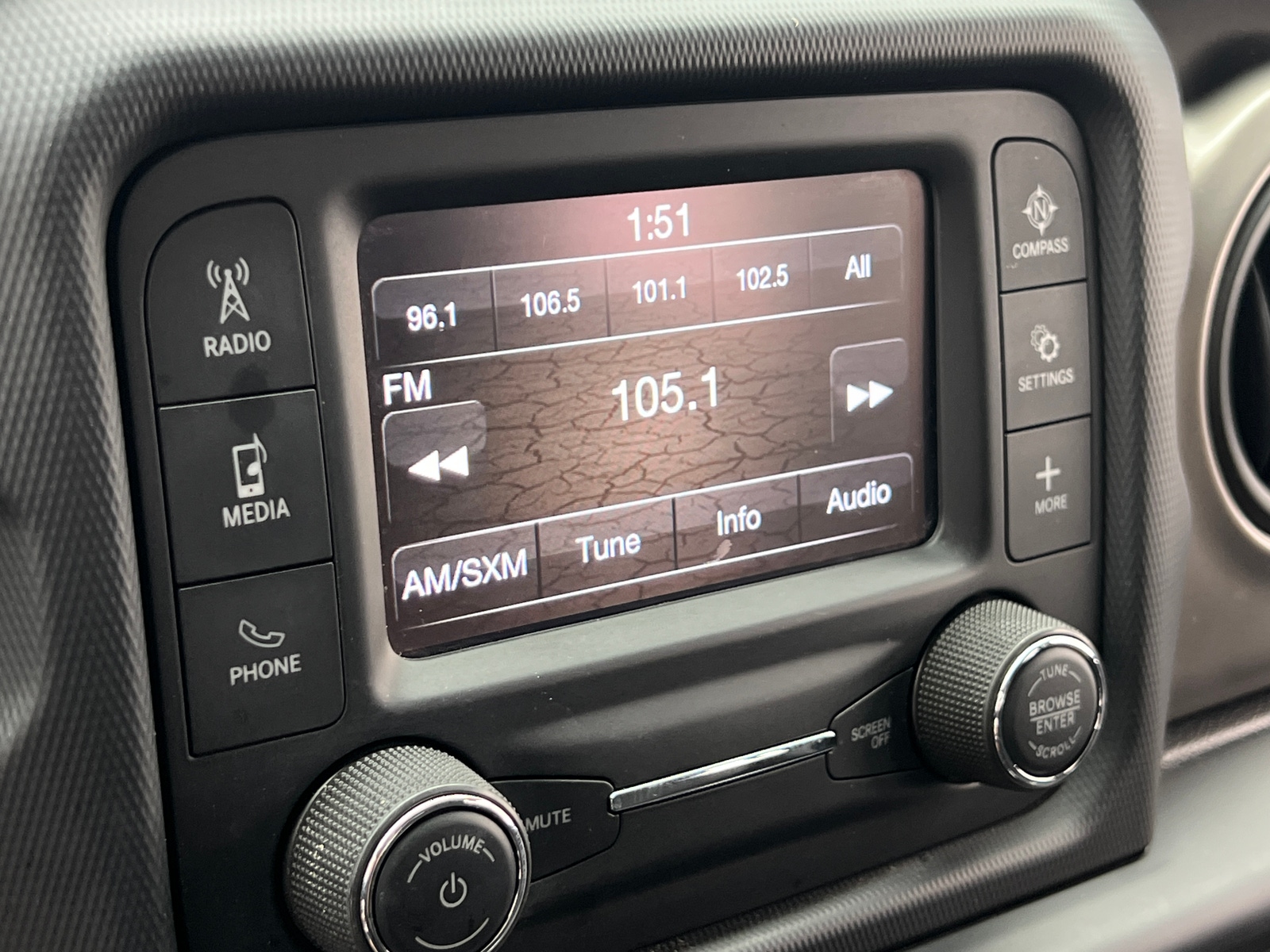Thumbnail: 2021 Jeep Gladiator - 4