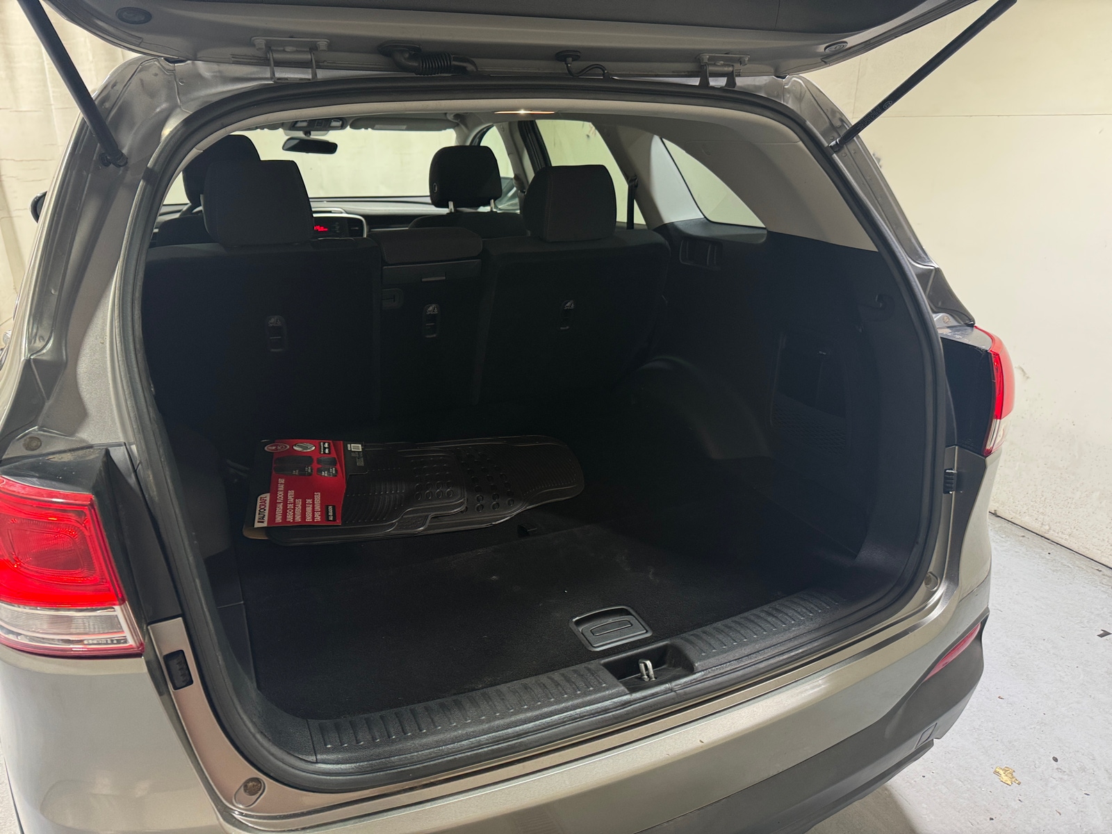 Thumbnail: 2017 Kia Sorento - 6