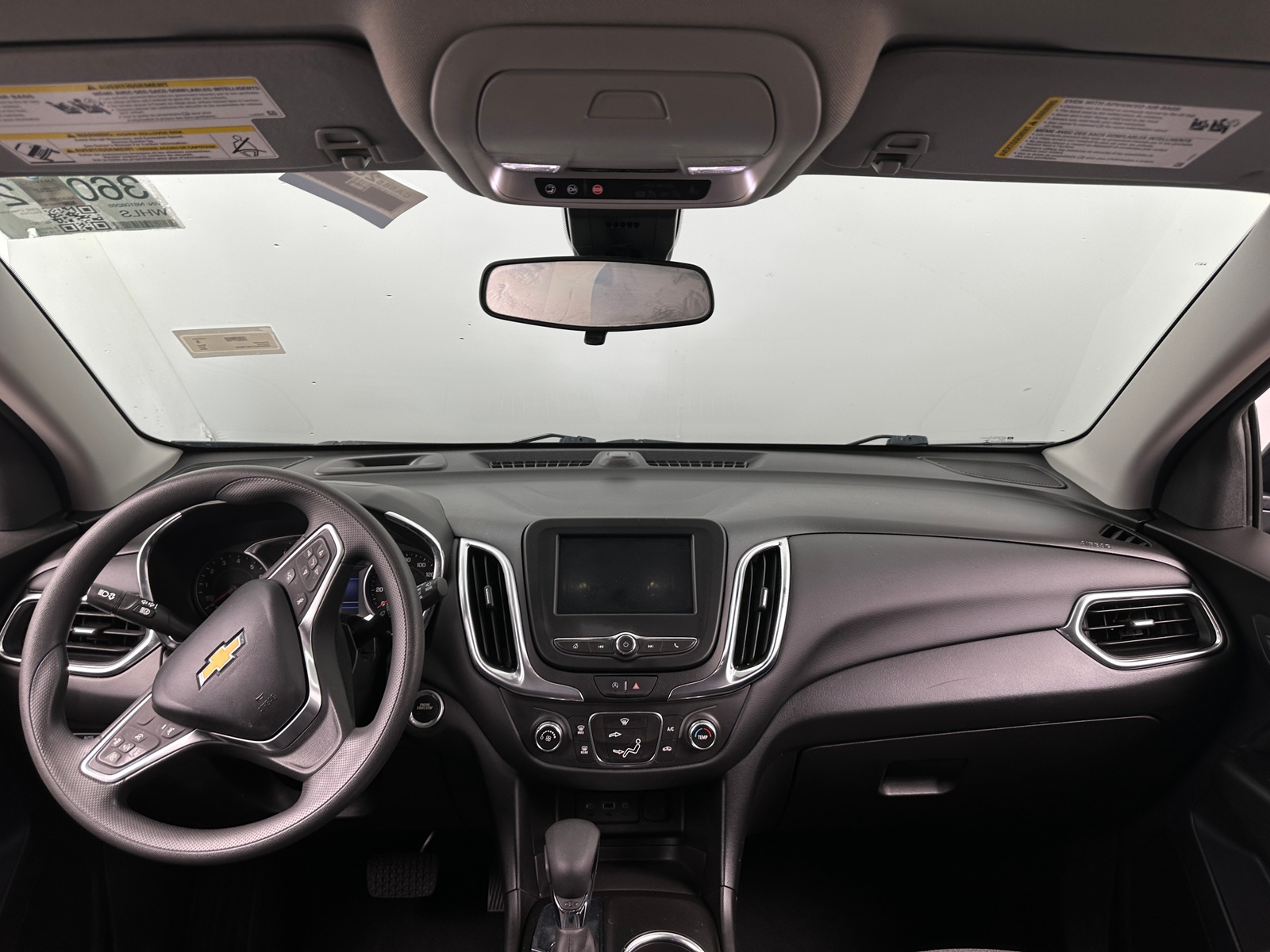 Thumbnail: 2022 Chevrolet Equinox - 3