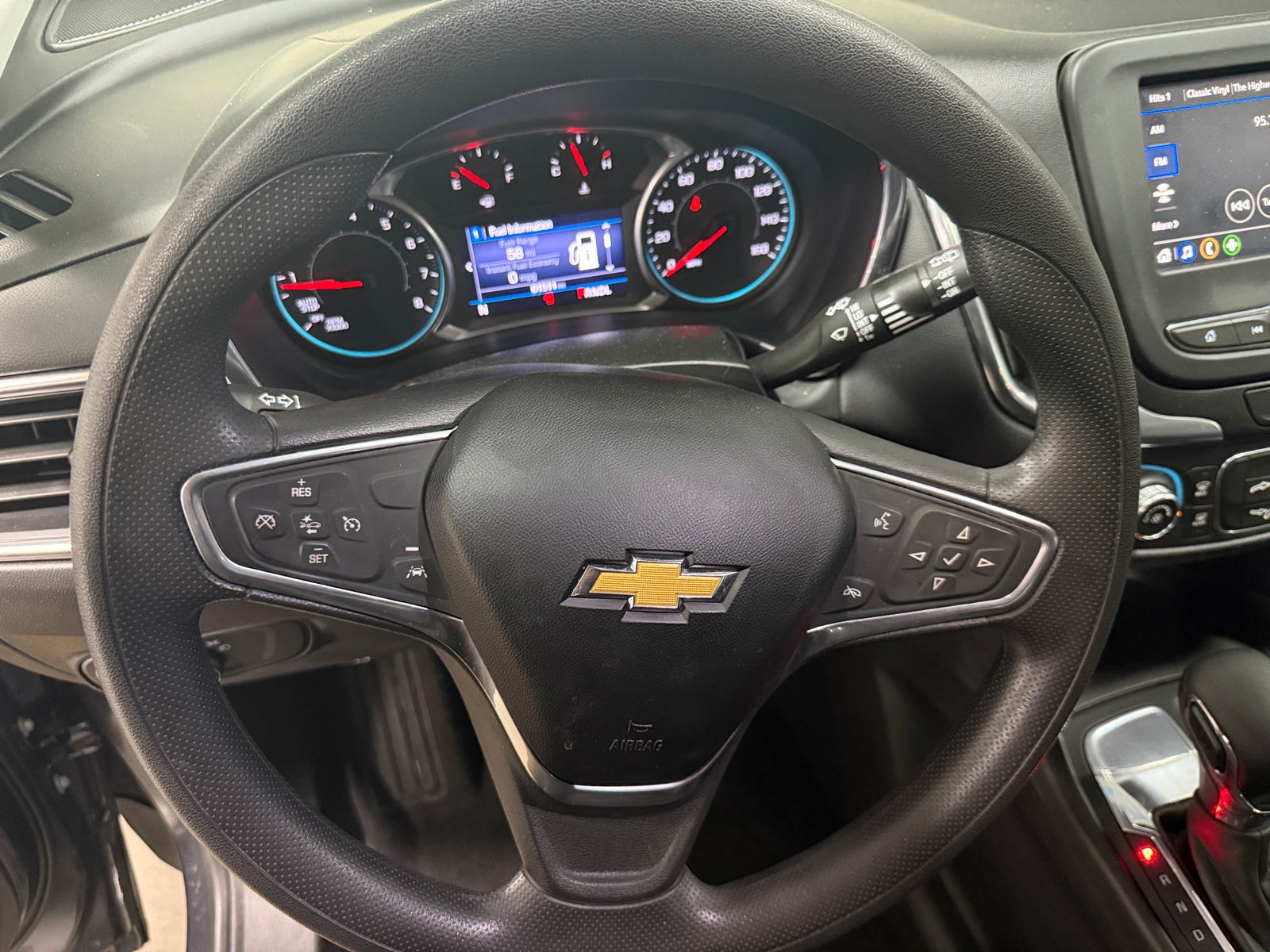 Thumbnail: 2022 Chevrolet Equinox - 5