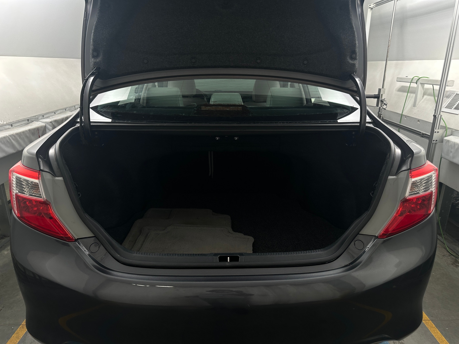 Thumbnail: 2014 Toyota Camry - 7