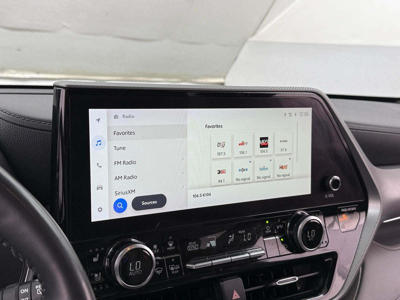 Thumbnail: 2023 Toyota Highlander - 3