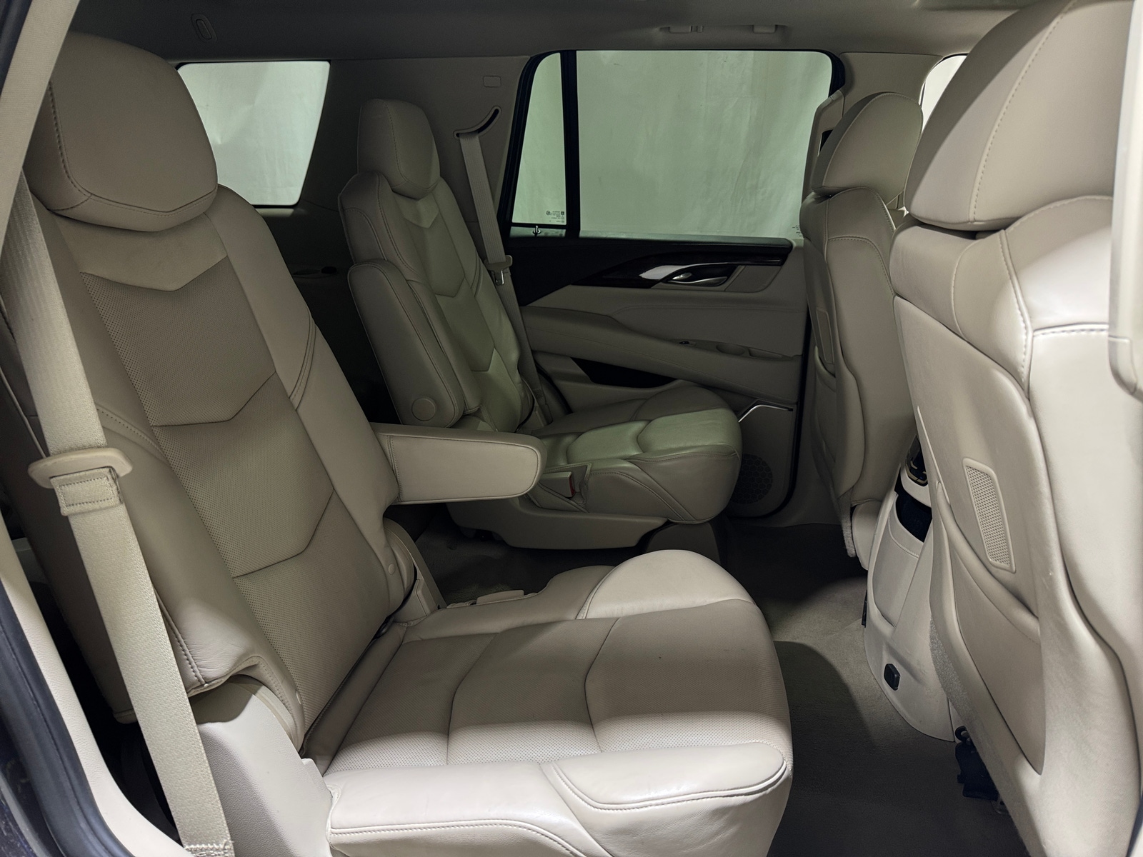 Thumbnail: 2015 Cadillac Escalade - 5