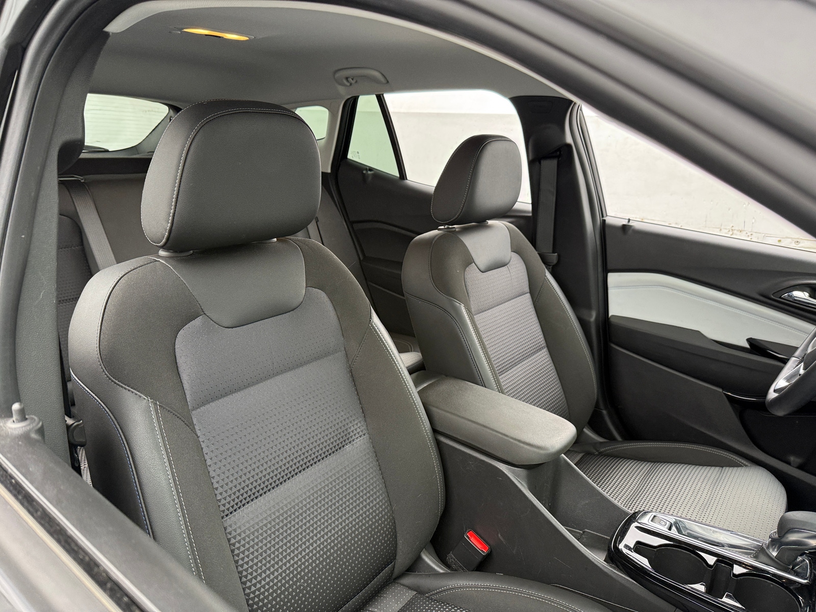 Thumbnail: 2024 Chevrolet Trax - 2