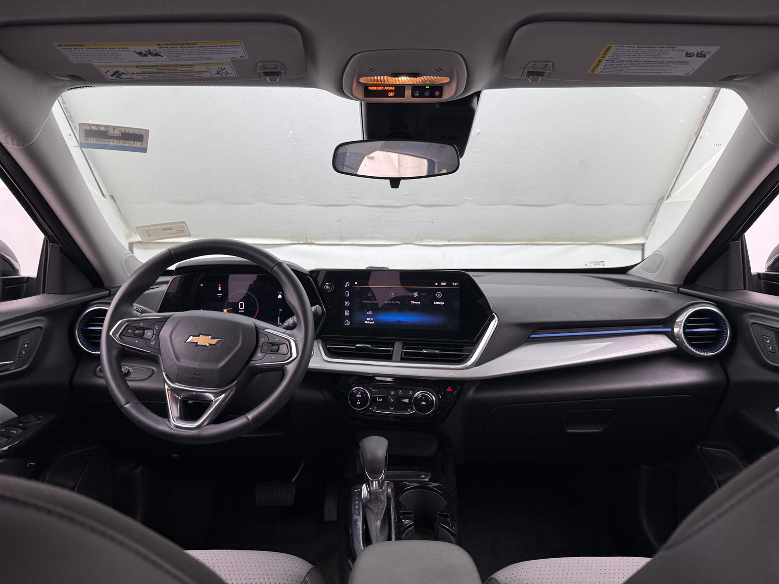 Thumbnail: 2024 Chevrolet Trax - 3