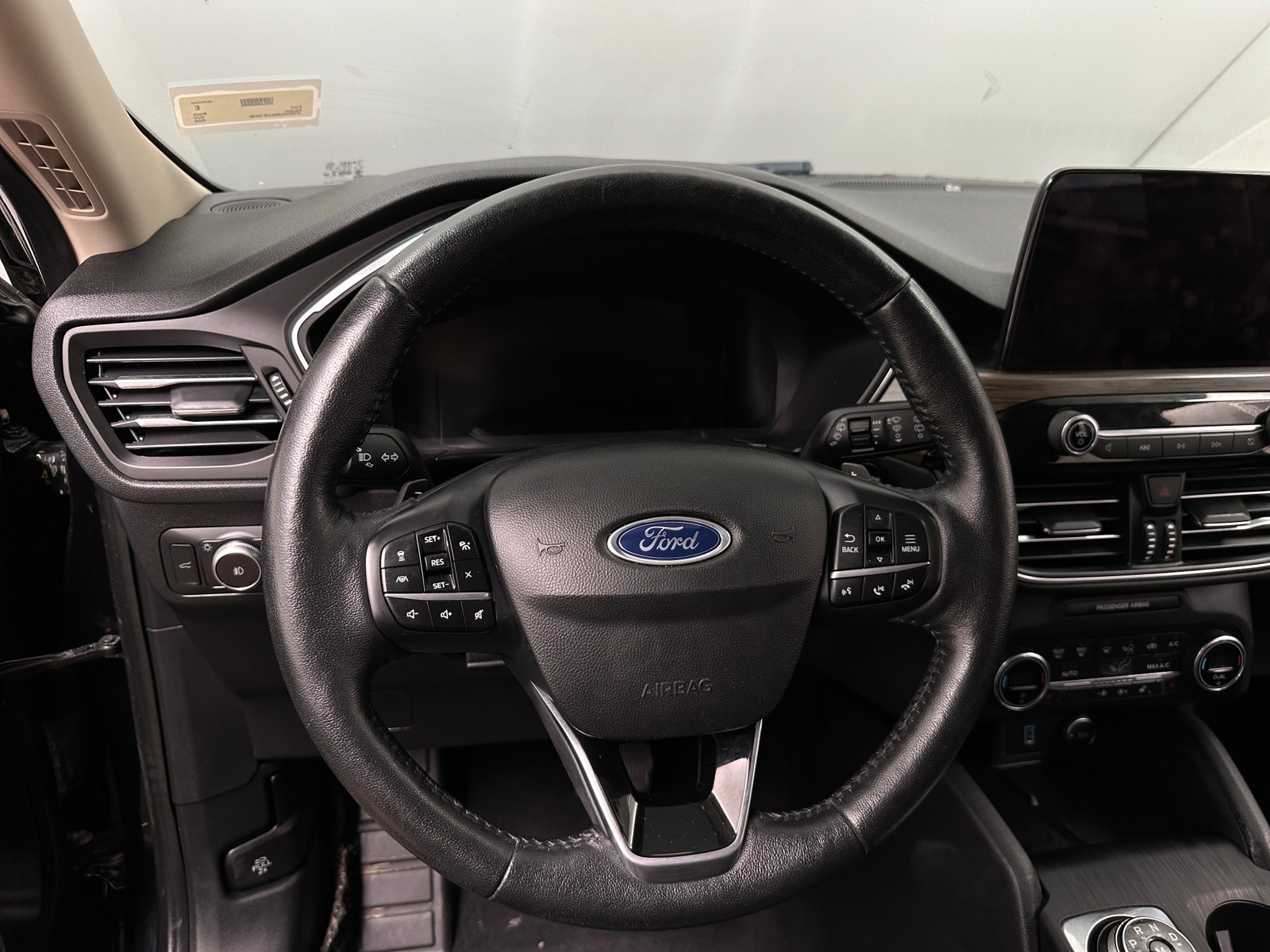Thumbnail: 2020 Ford Escape - 4