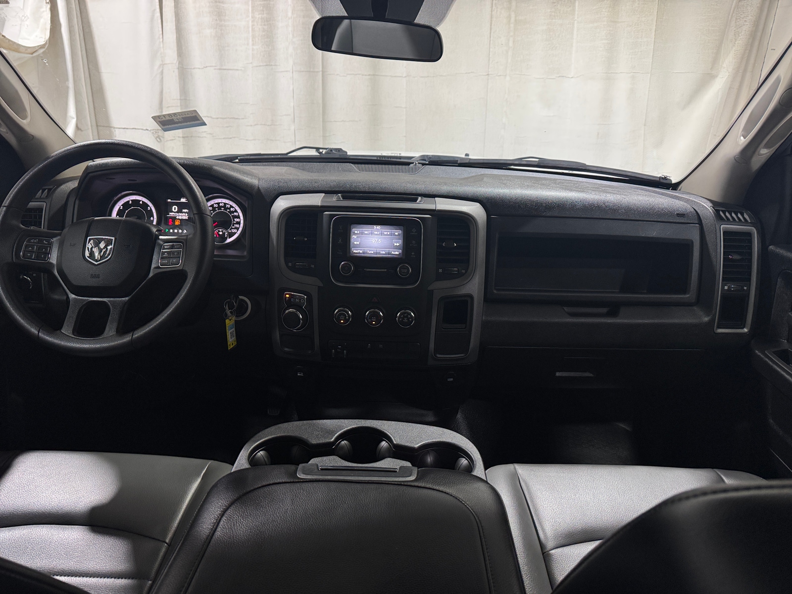 Thumbnail: 2023 RAM 1500 Classic - 3