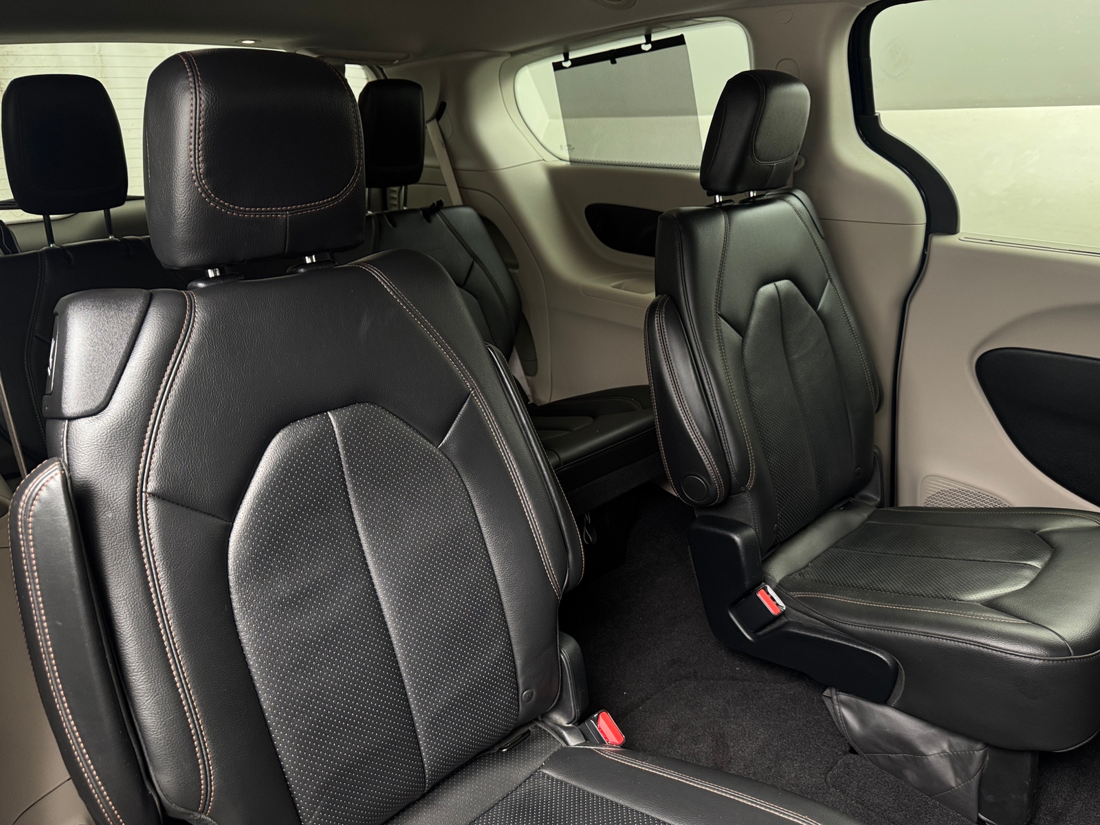 Thumbnail: 2017 Chrysler Pacifica - 5