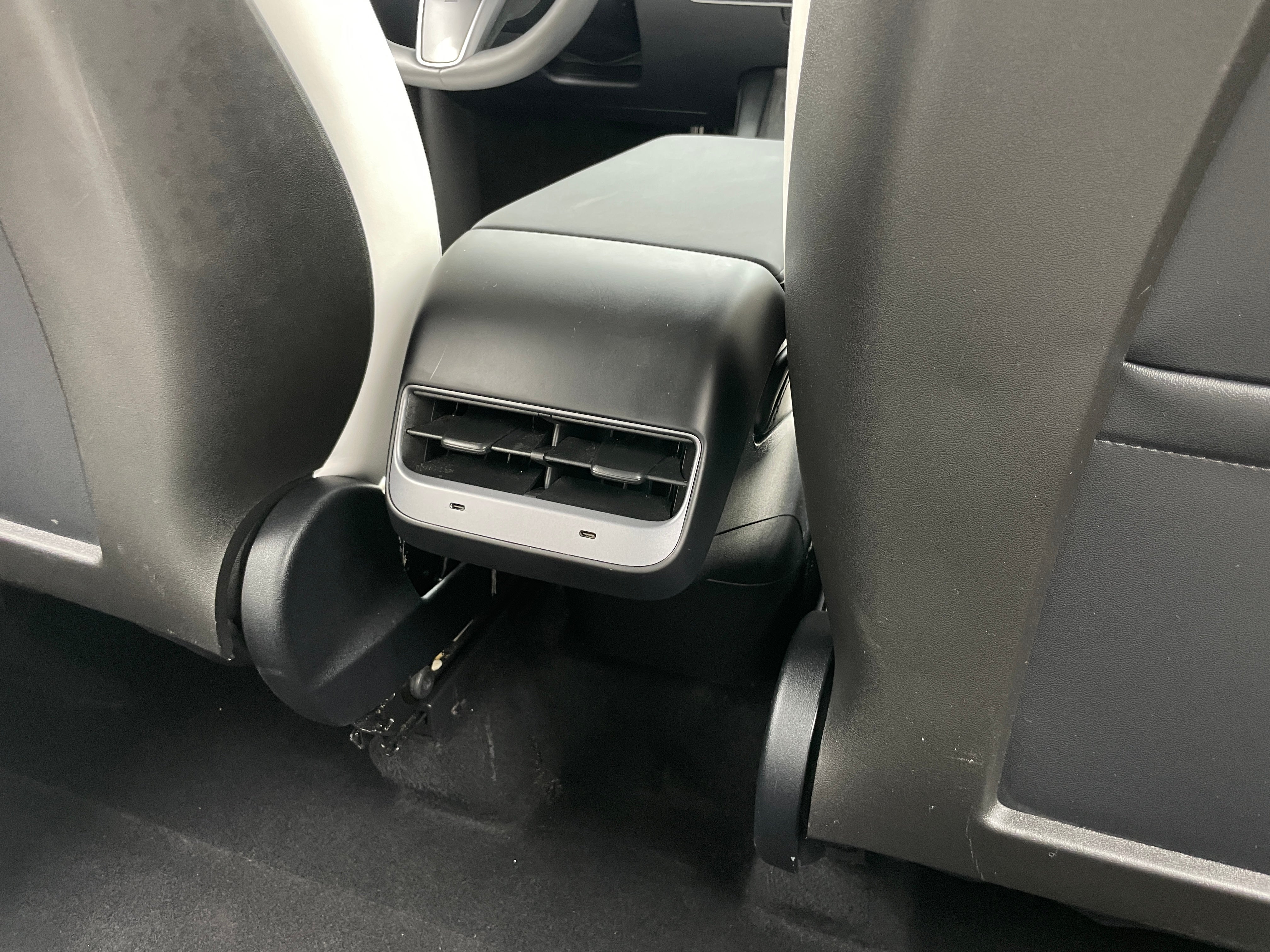 Used 2024 Tesla Model Y Long Range with VIN 7SAYGDED6RF055605 for sale in Auburn, WA