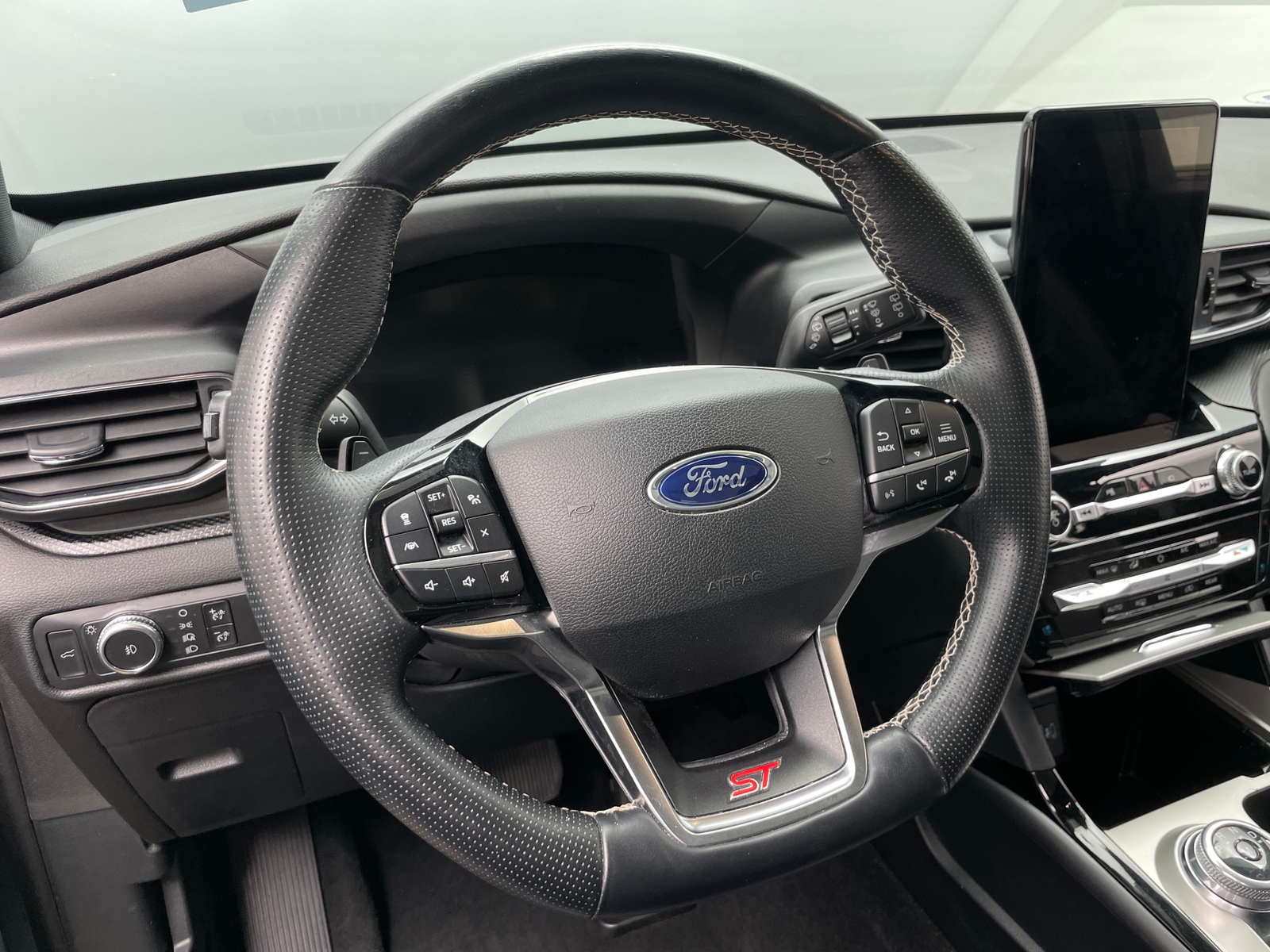 Thumbnail: 2021 Ford Explorer - 4
