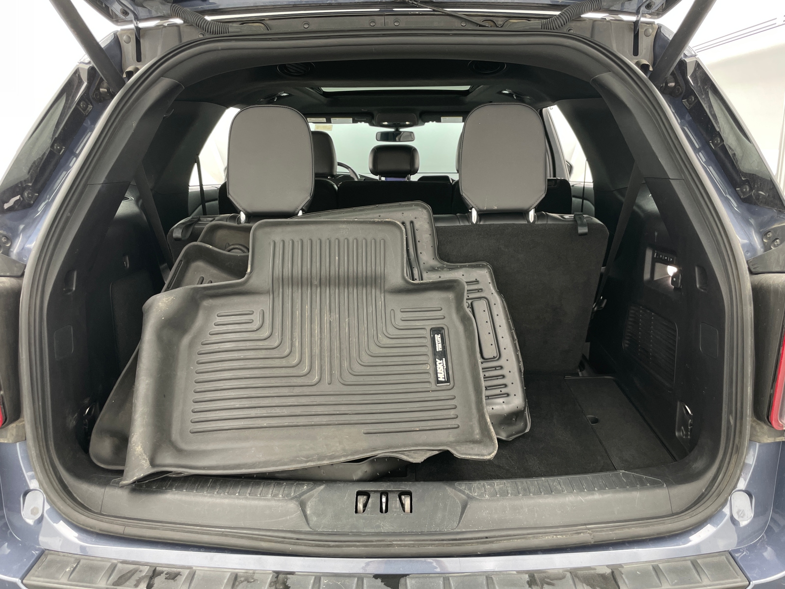 Thumbnail: 2021 Ford Explorer - 6