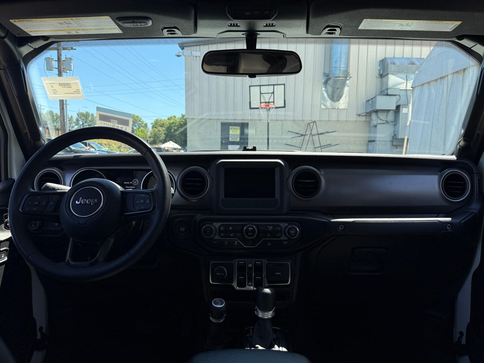 Thumbnail: 2023 Jeep Gladiator - 3