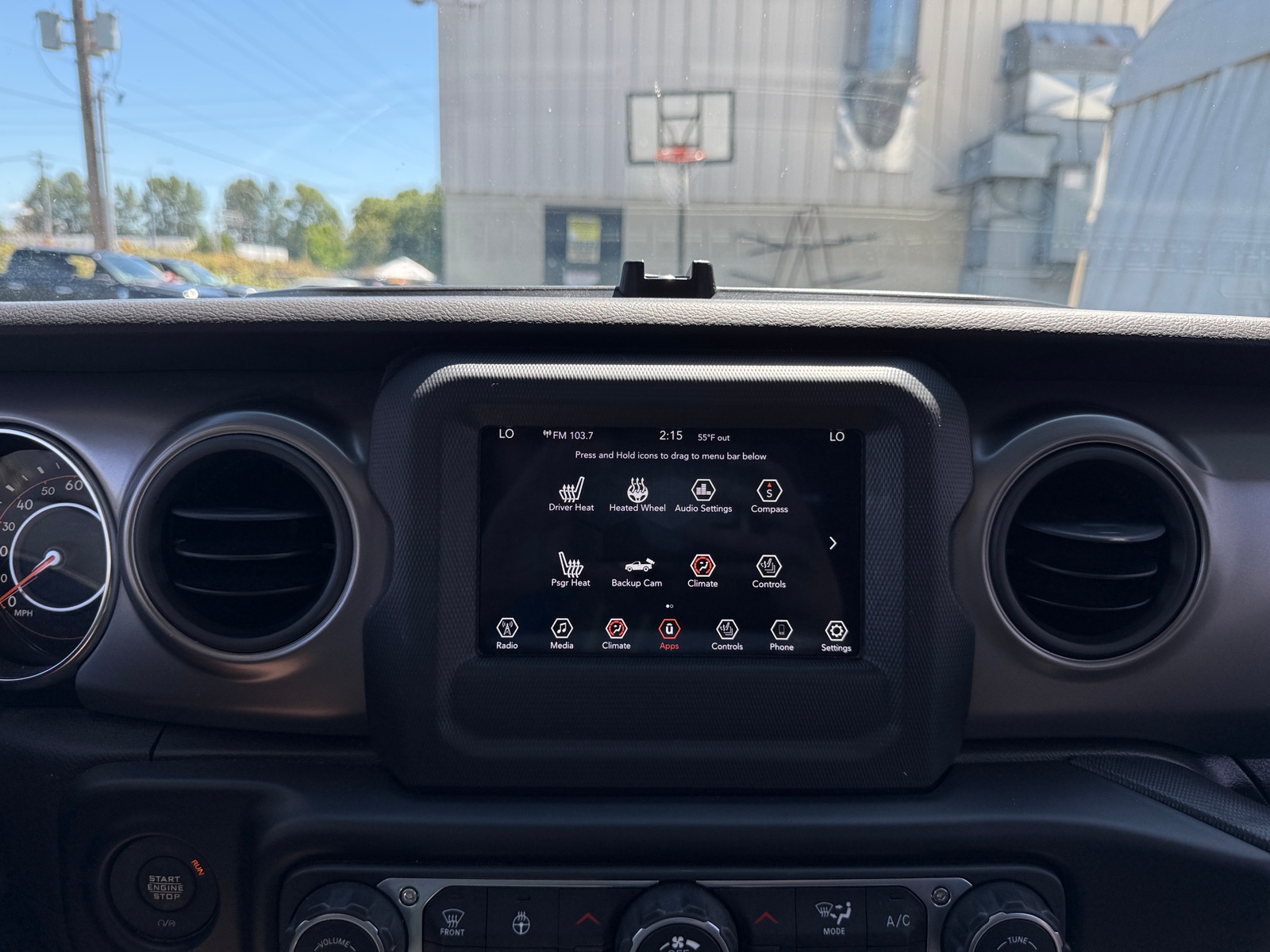Thumbnail: 2023 Jeep Gladiator - 4