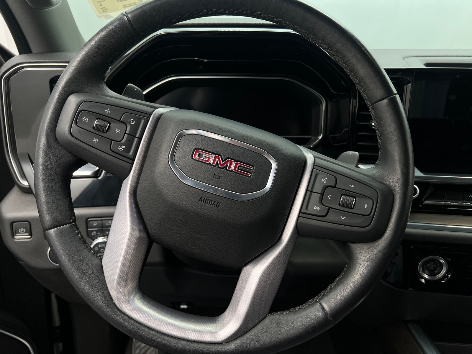 Thumbnail: 2023 GMC Sierra 1500 - 4