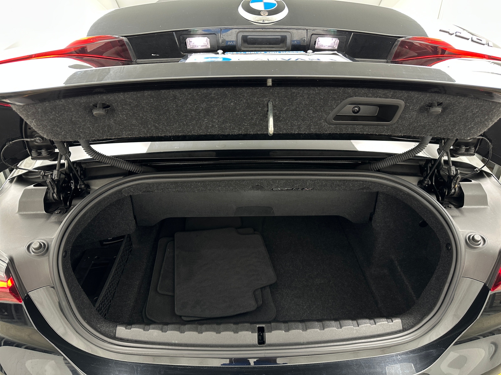 Thumbnail: 2025 BMW 4 Series - 6