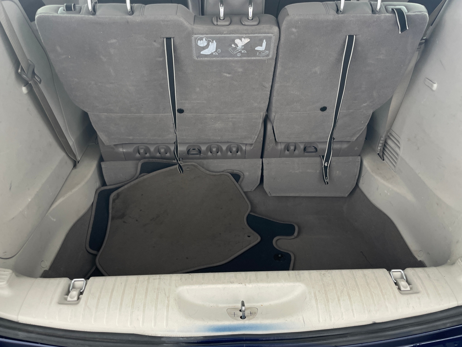 Thumbnail: 2020 Chrysler Voyager - 7