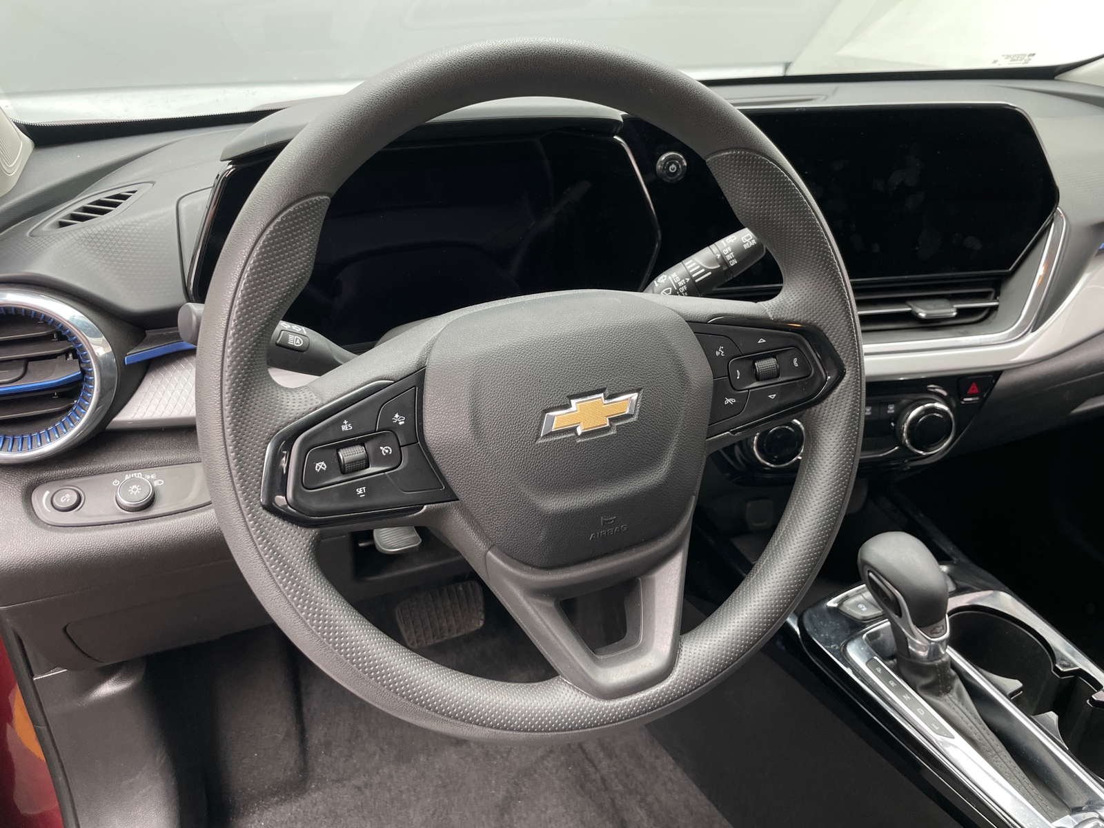 Thumbnail: 2025 Chevrolet Trax - 5