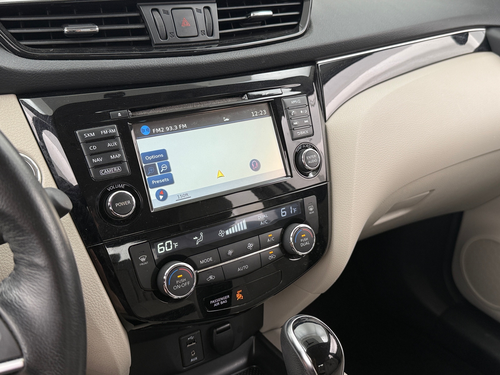Thumbnail: 2018 Nissan Rogue Sport - 3