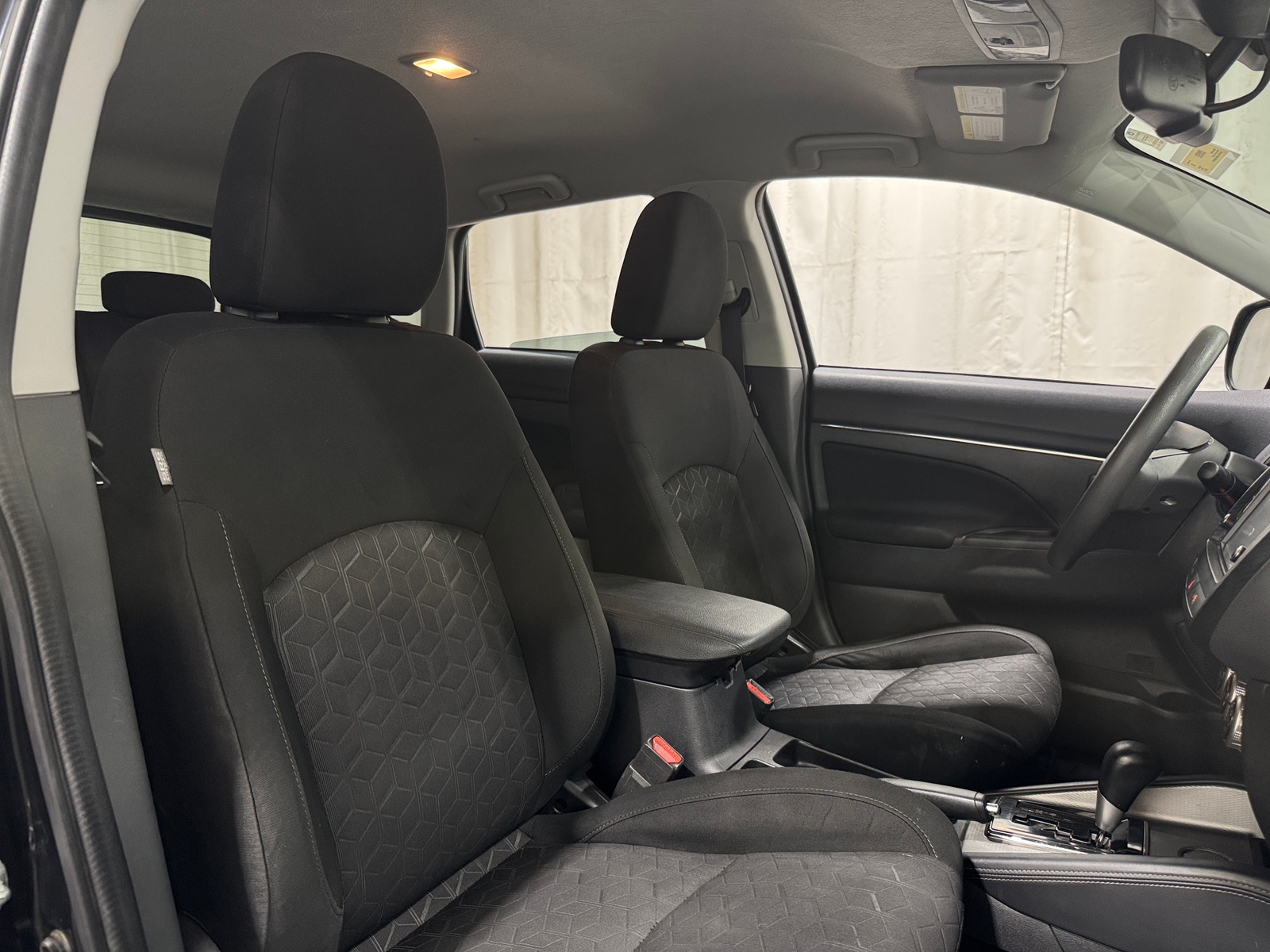 Thumbnail: 2021 Mitsubishi Outlander Sport - 2