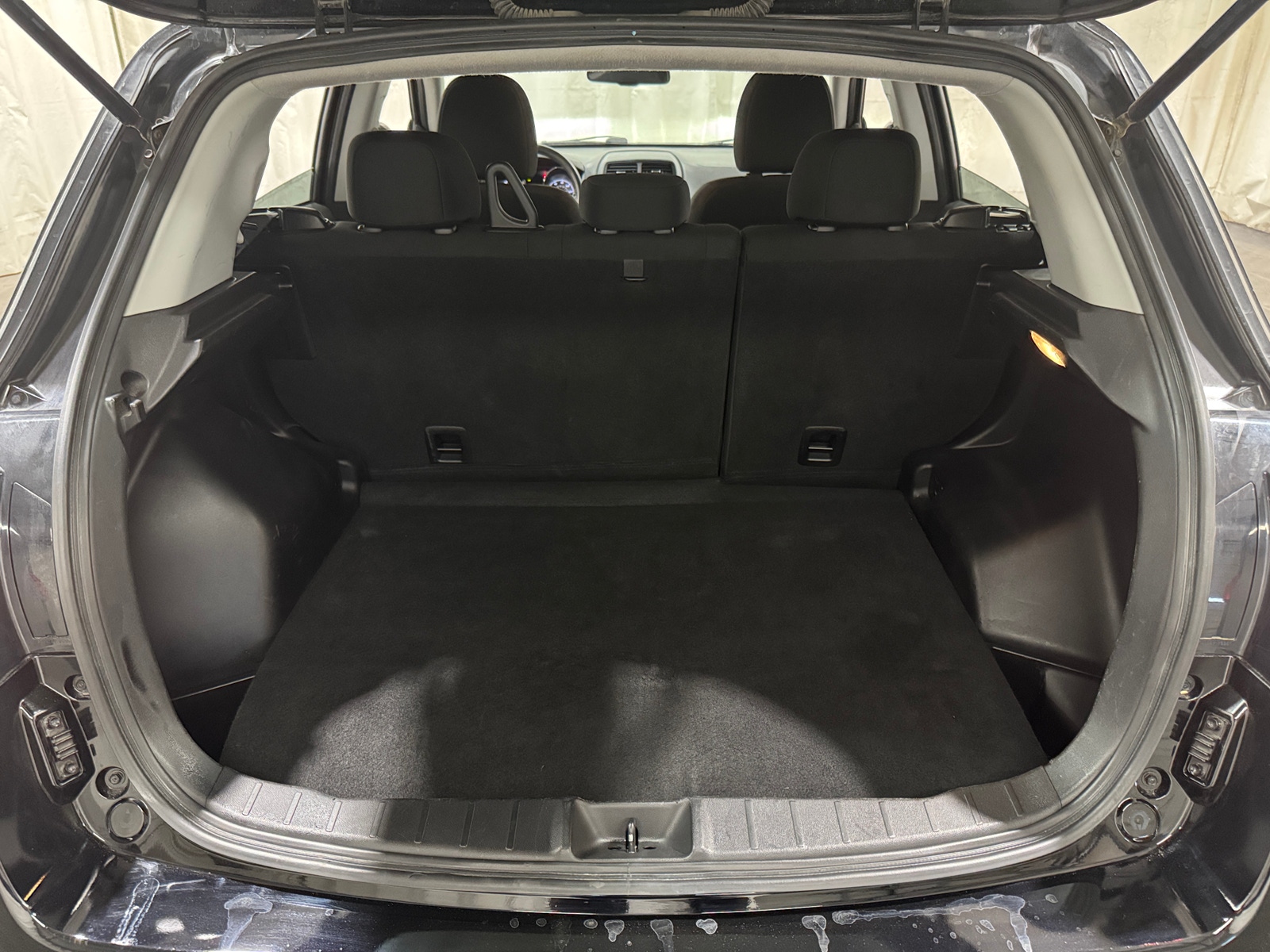 Thumbnail: 2021 Mitsubishi Outlander Sport - 7