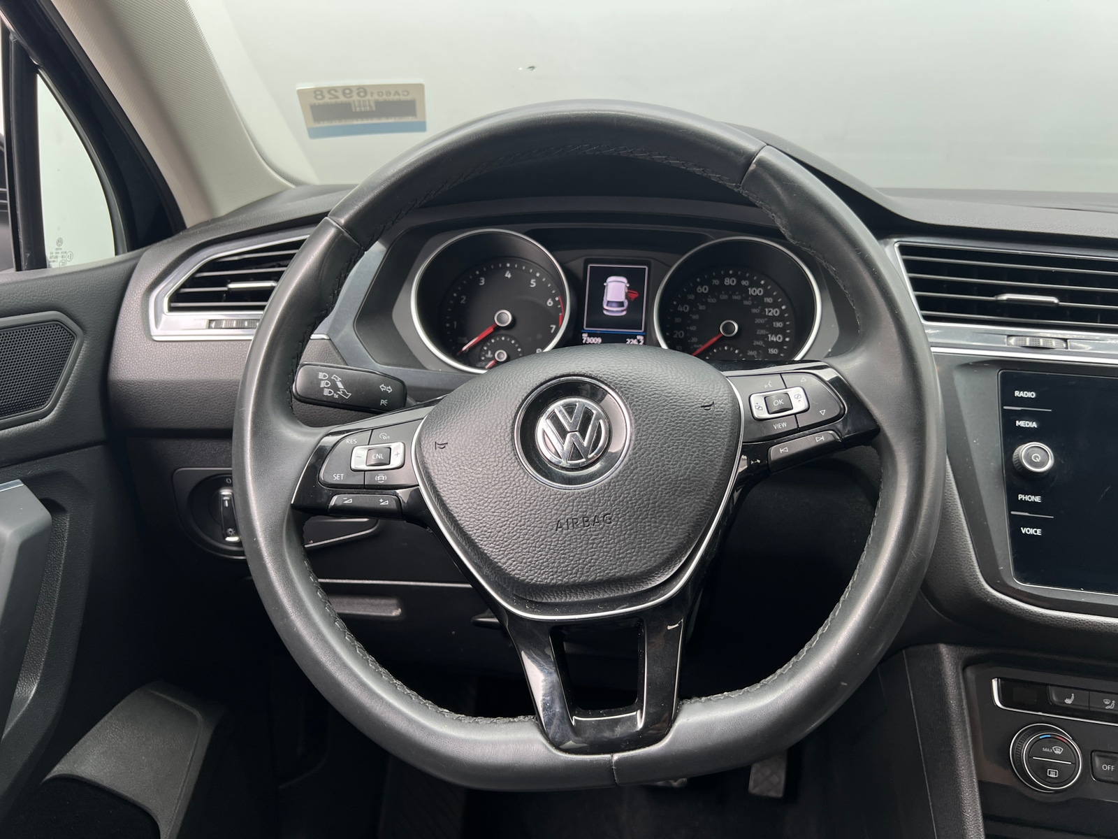 Thumbnail: 2020 Volkswagen Tiguan - 4