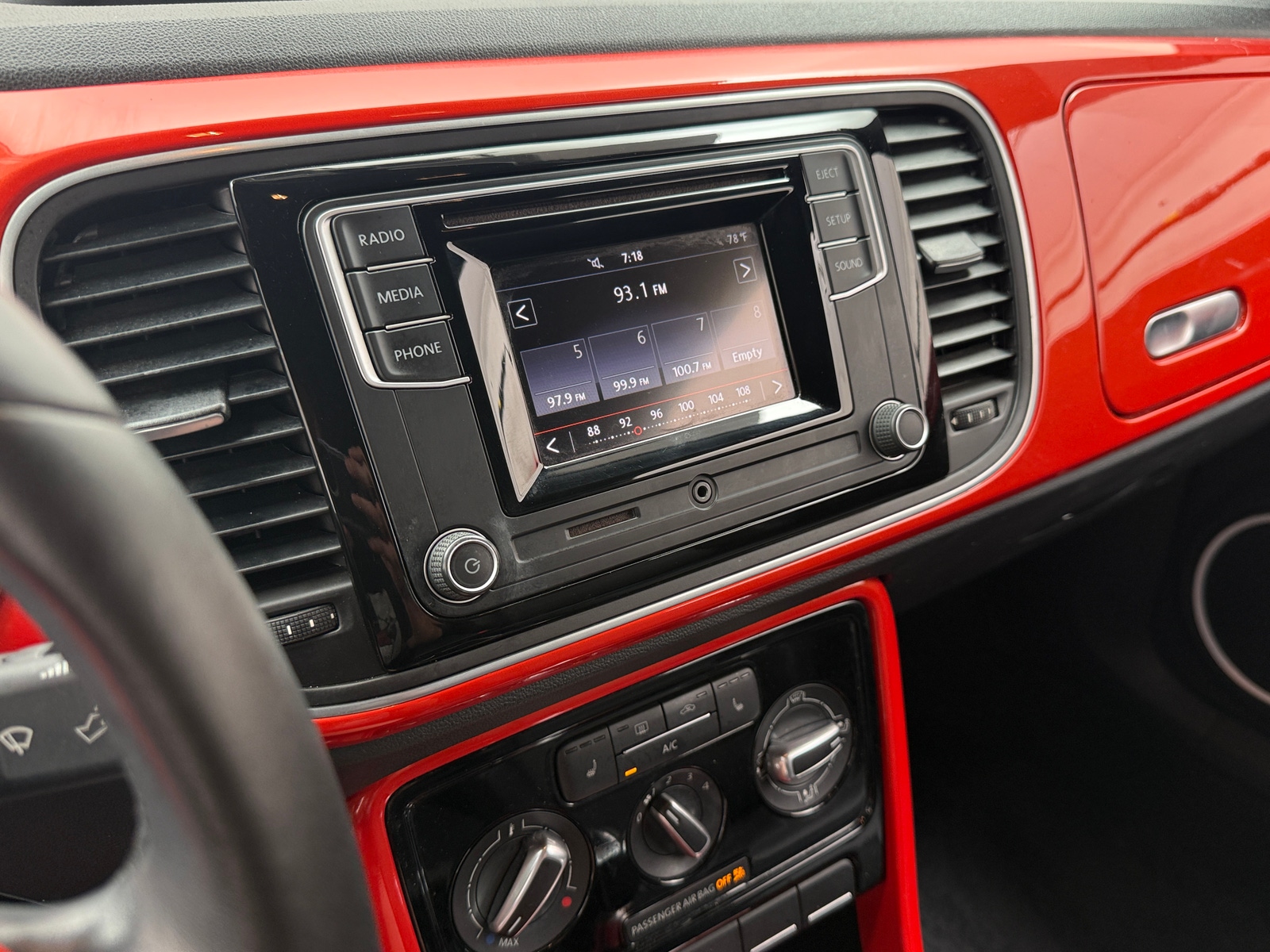 Thumbnail: 2019 Volkswagen Beetle - 2