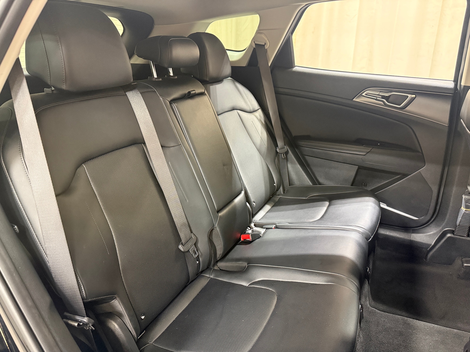 Thumbnail: 2023 Kia Sportage - 5