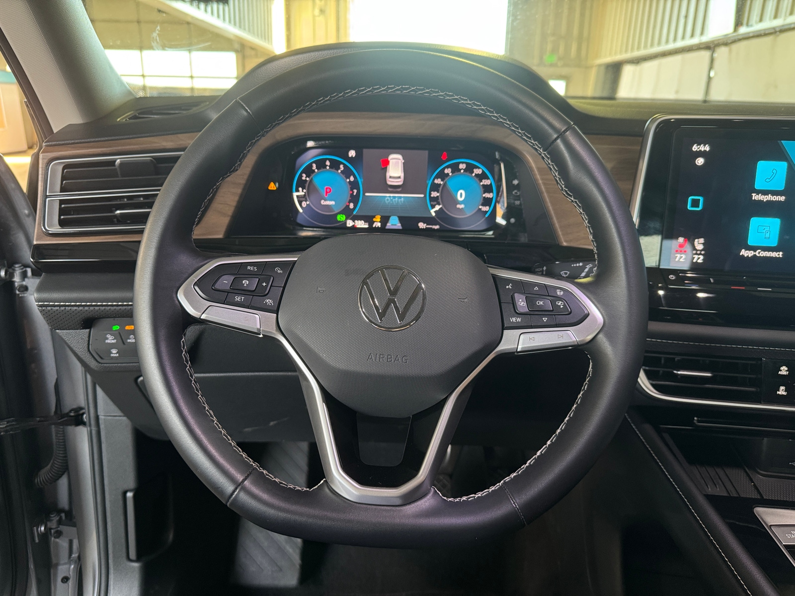 Thumbnail: 2026 Volkswagen Atlas - 4