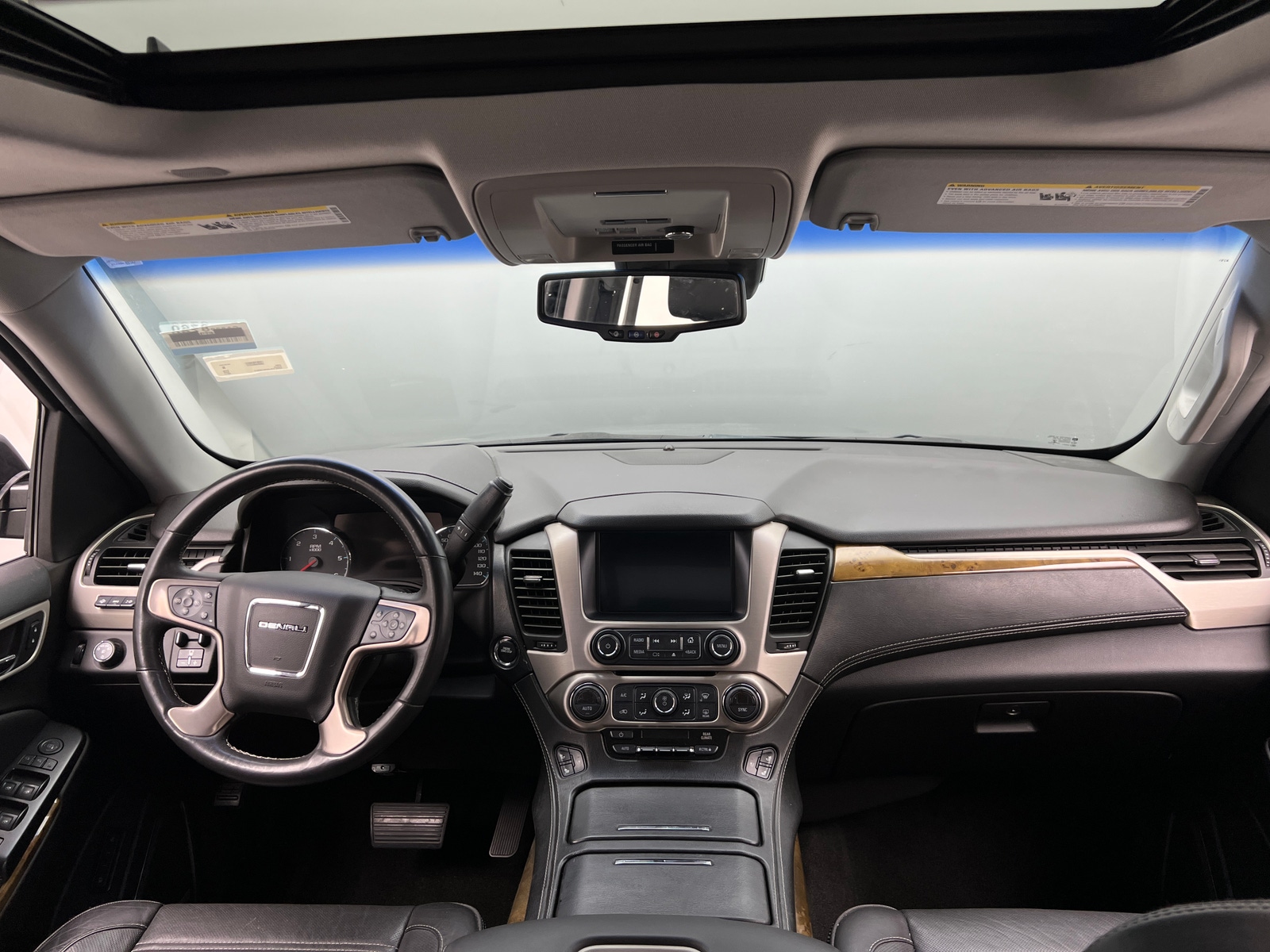 Thumbnail: 2017 GMC Yukon - 2