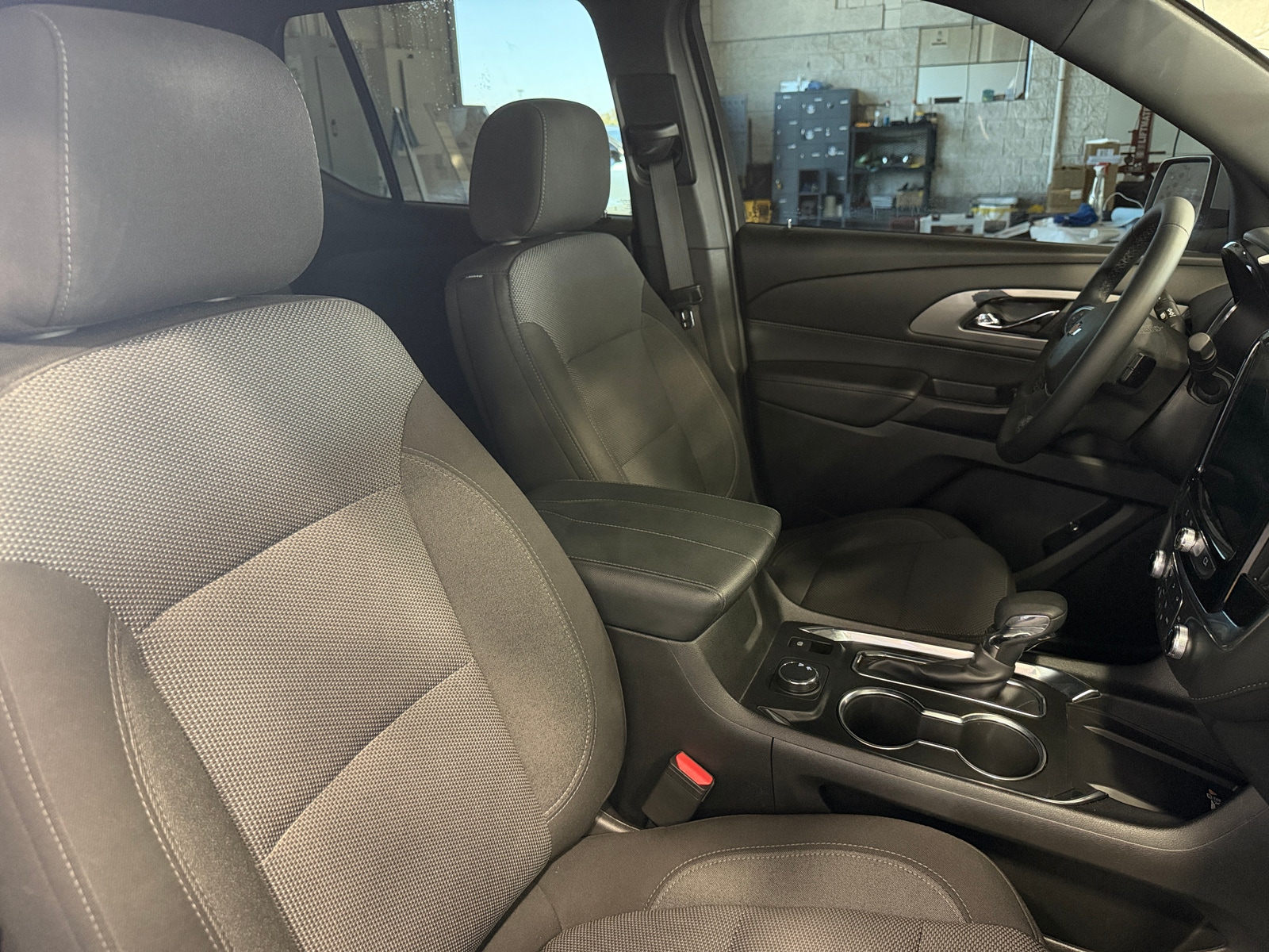 Thumbnail: 2023 Chevrolet Traverse - 2