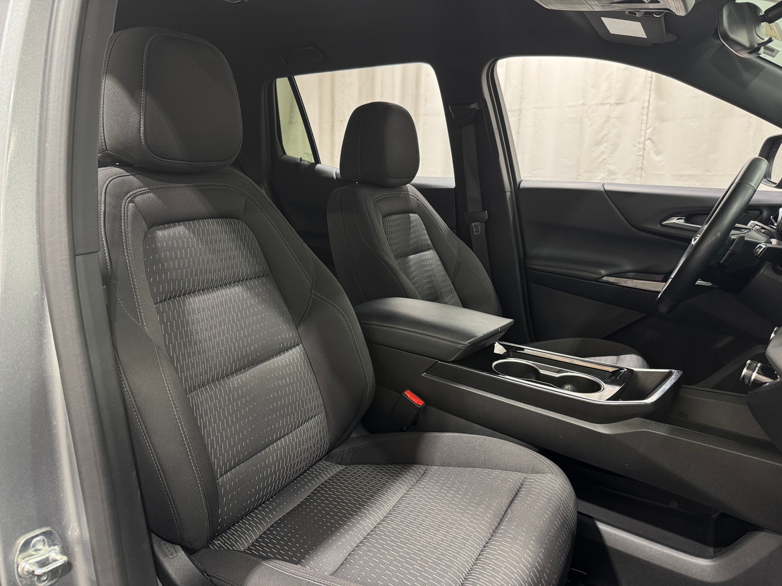 Thumbnail: 2025 Chevrolet Equinox - 2