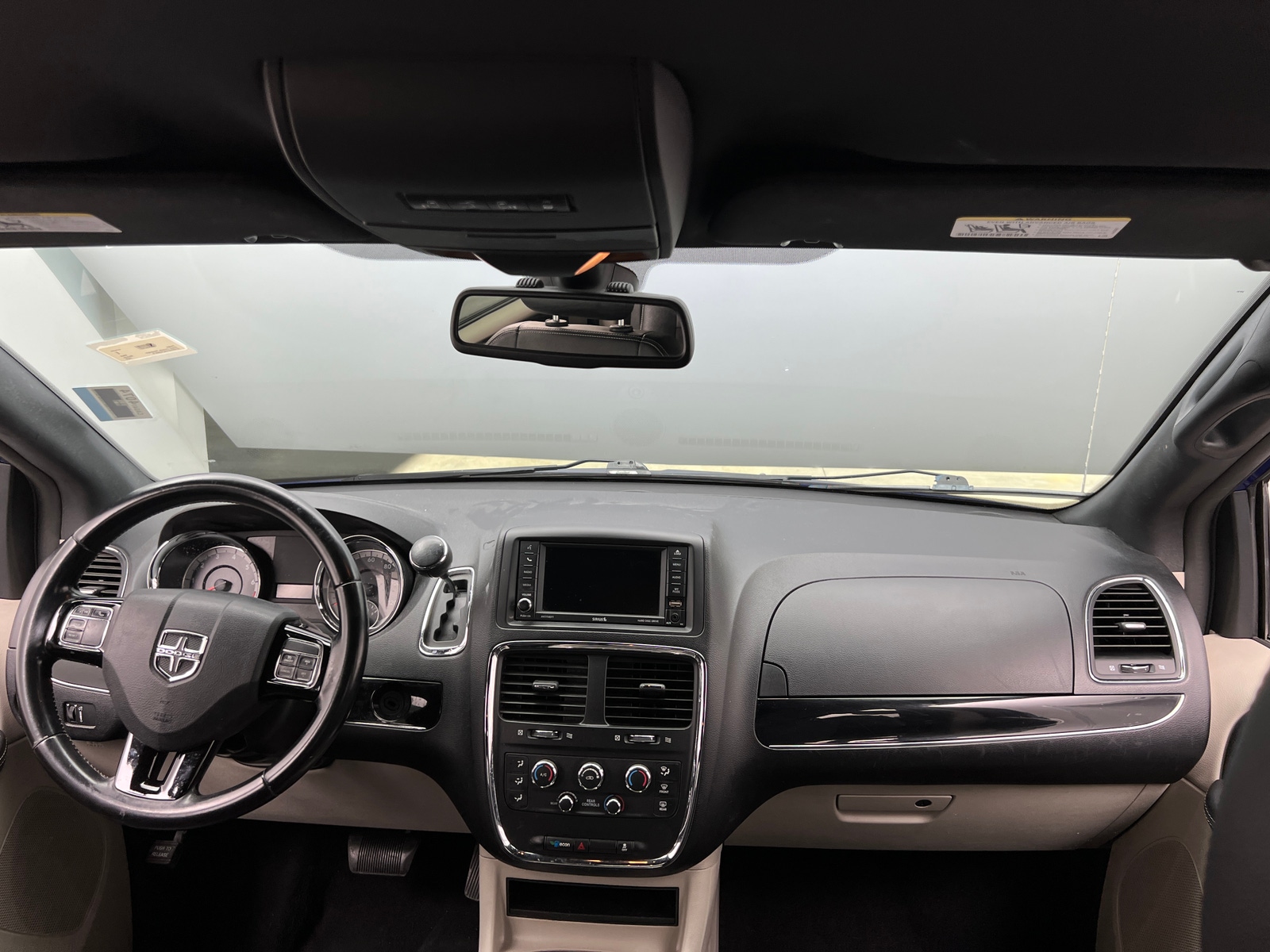 Thumbnail: 2020 Dodge Grand Caravan - 2