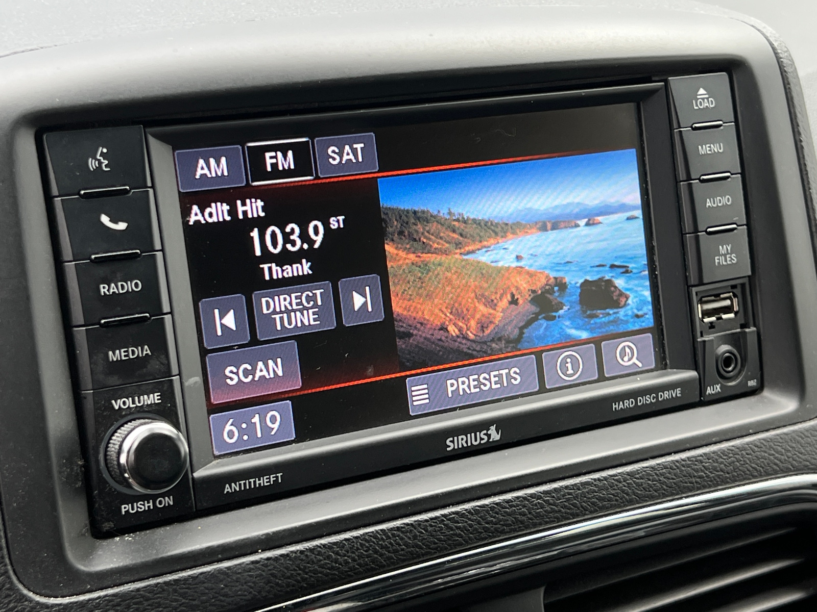 Thumbnail: 2020 Dodge Grand Caravan - 3