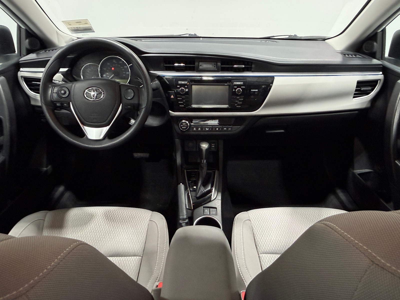 Thumbnail: 2014 Toyota Corolla - 3