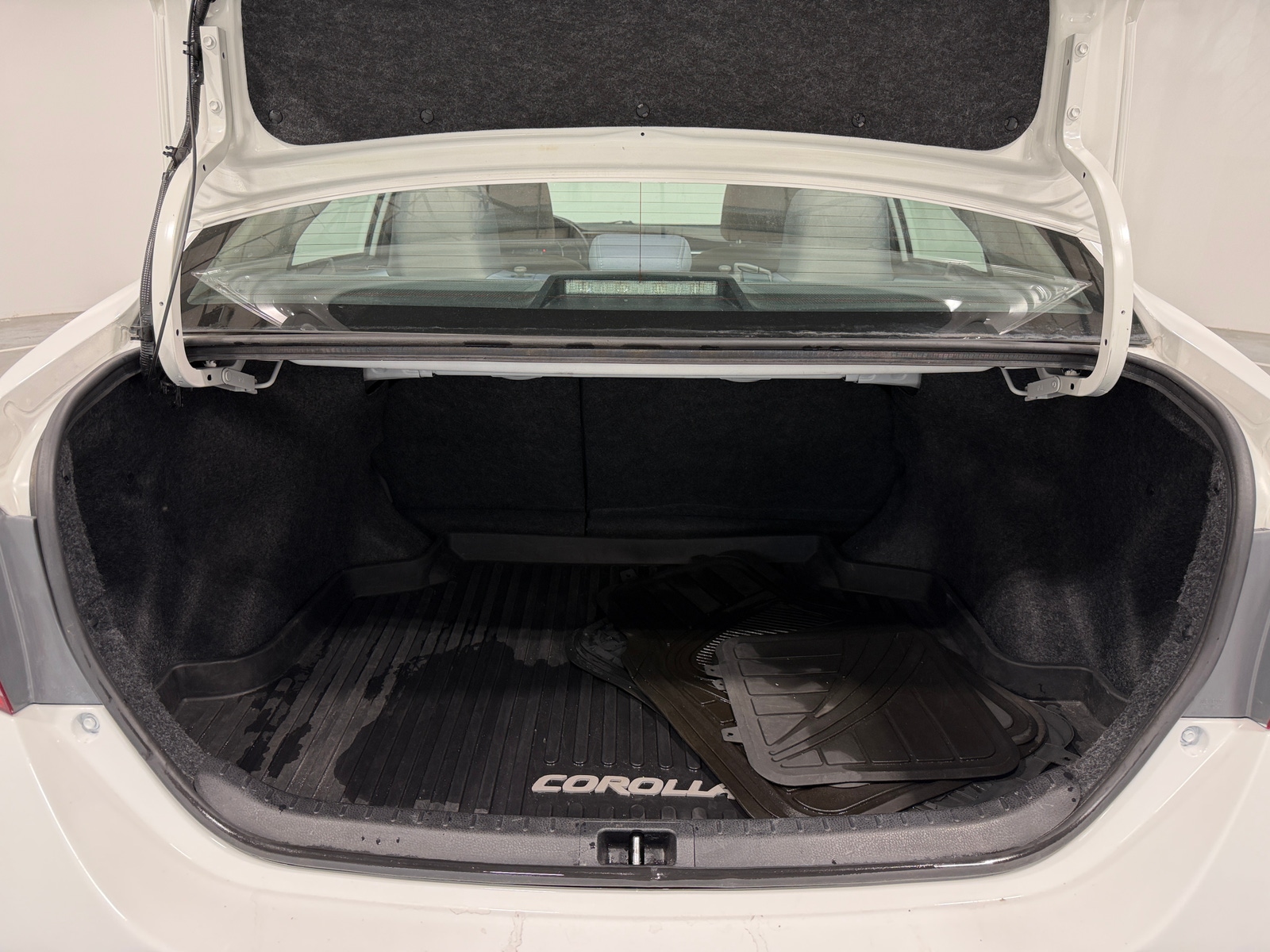 Thumbnail: 2014 Toyota Corolla - 7