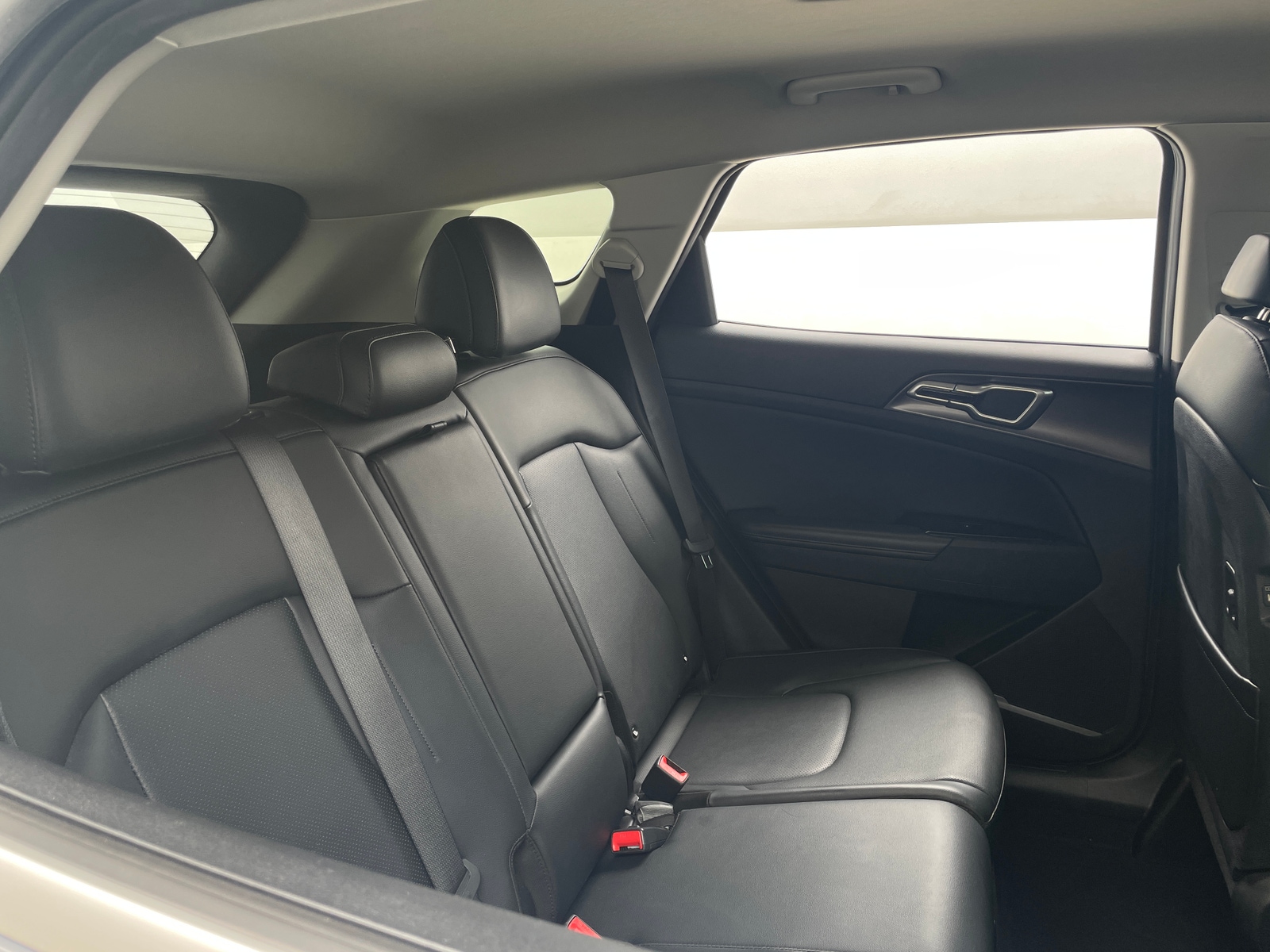 Thumbnail: 2023 Kia Sportage - 5