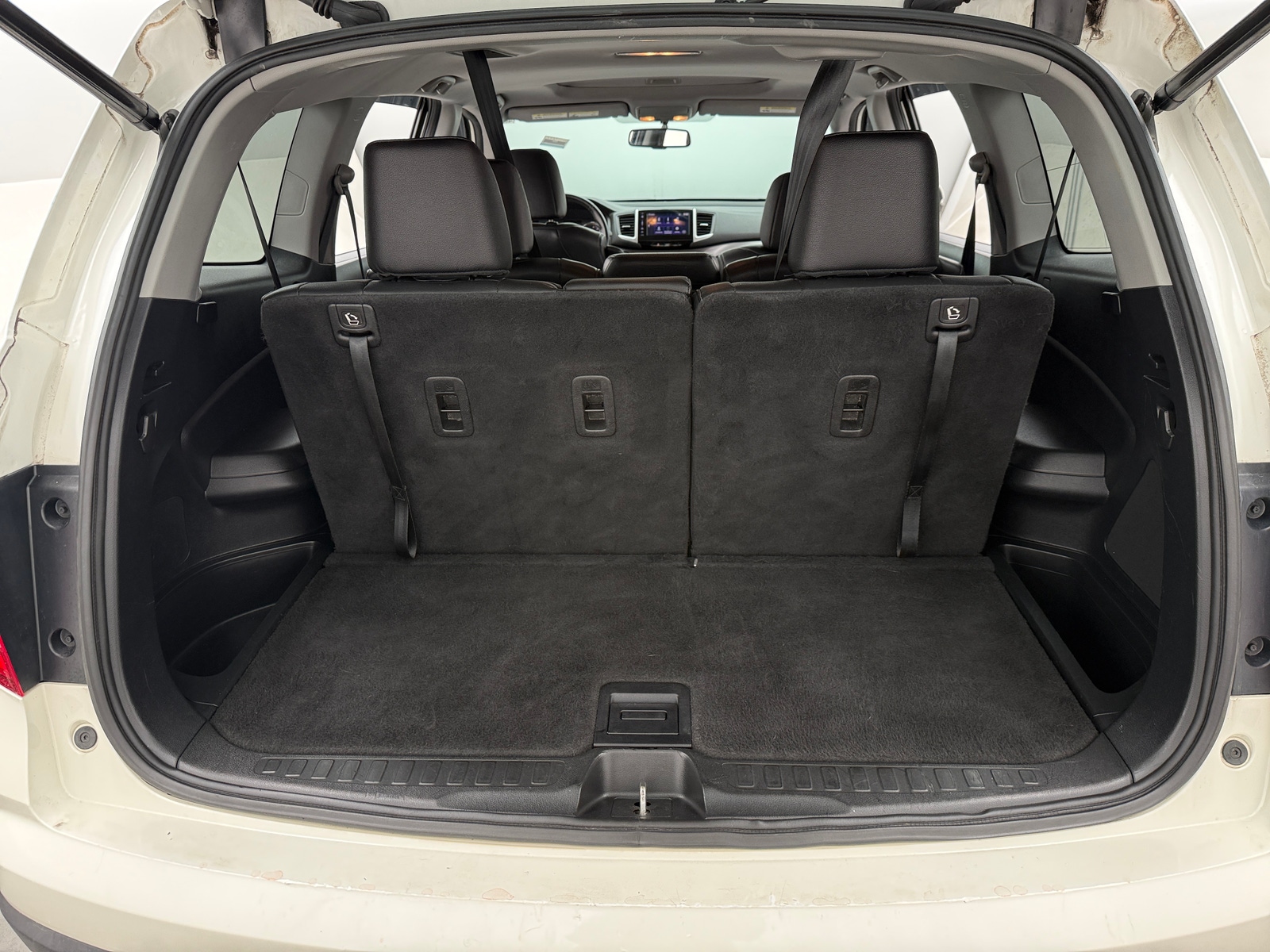 Thumbnail: 2017 Honda Pilot - 6