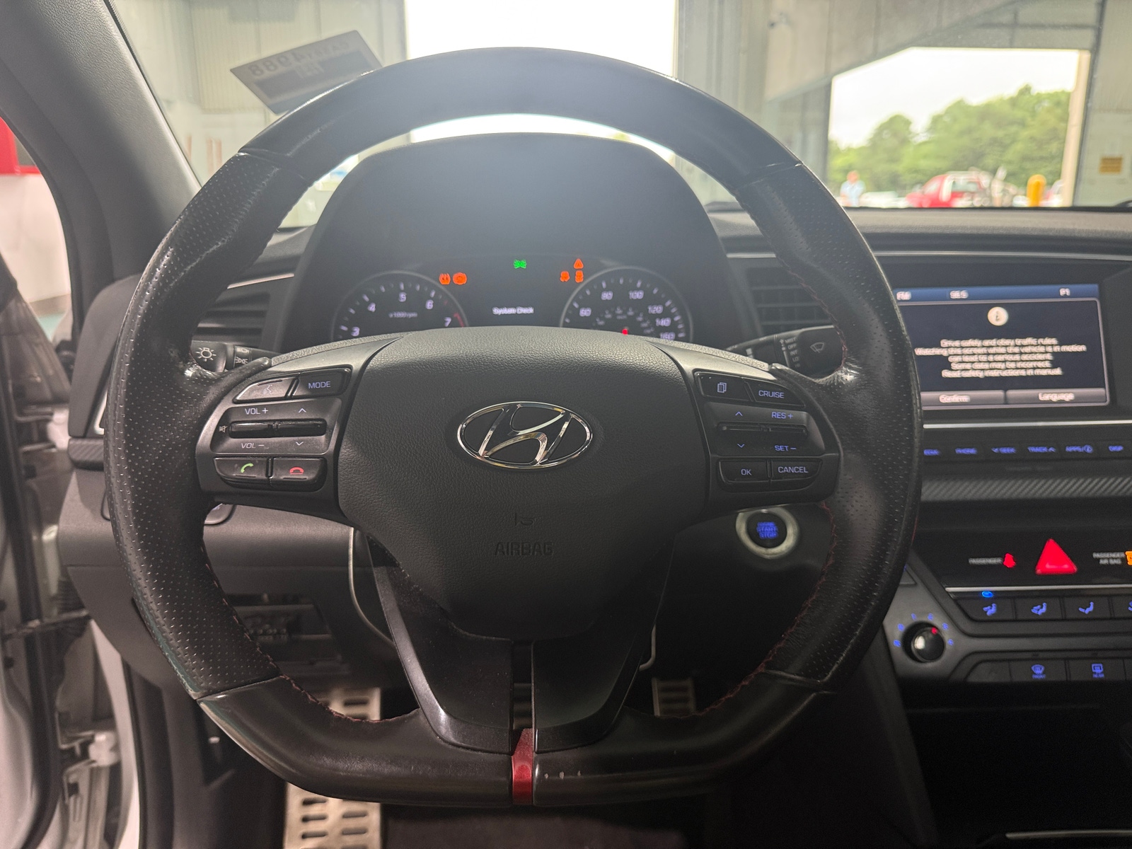 Thumbnail: 2018 Hyundai Elantra - 4