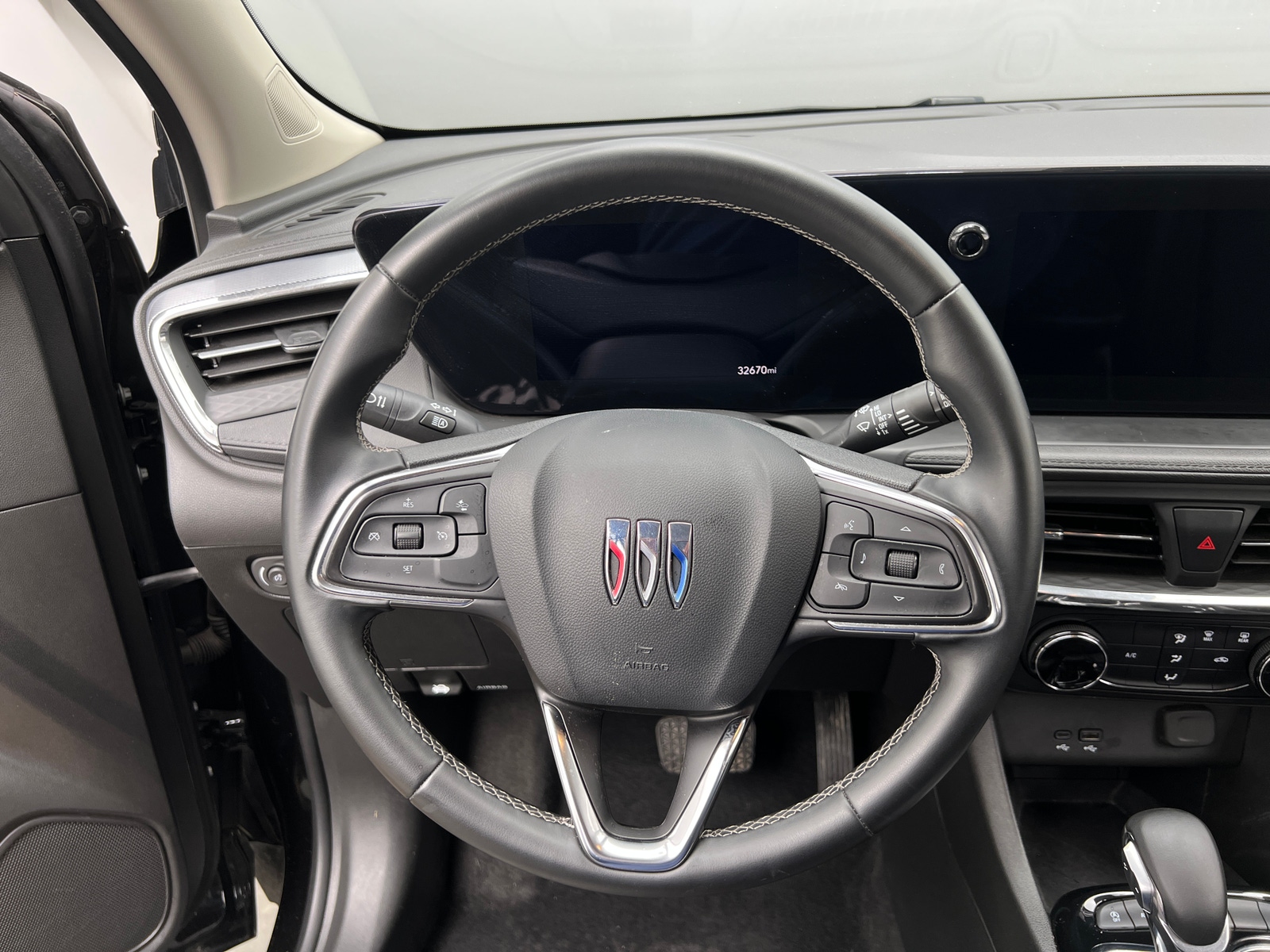 Thumbnail: 2025 Buick Encore GX - 5