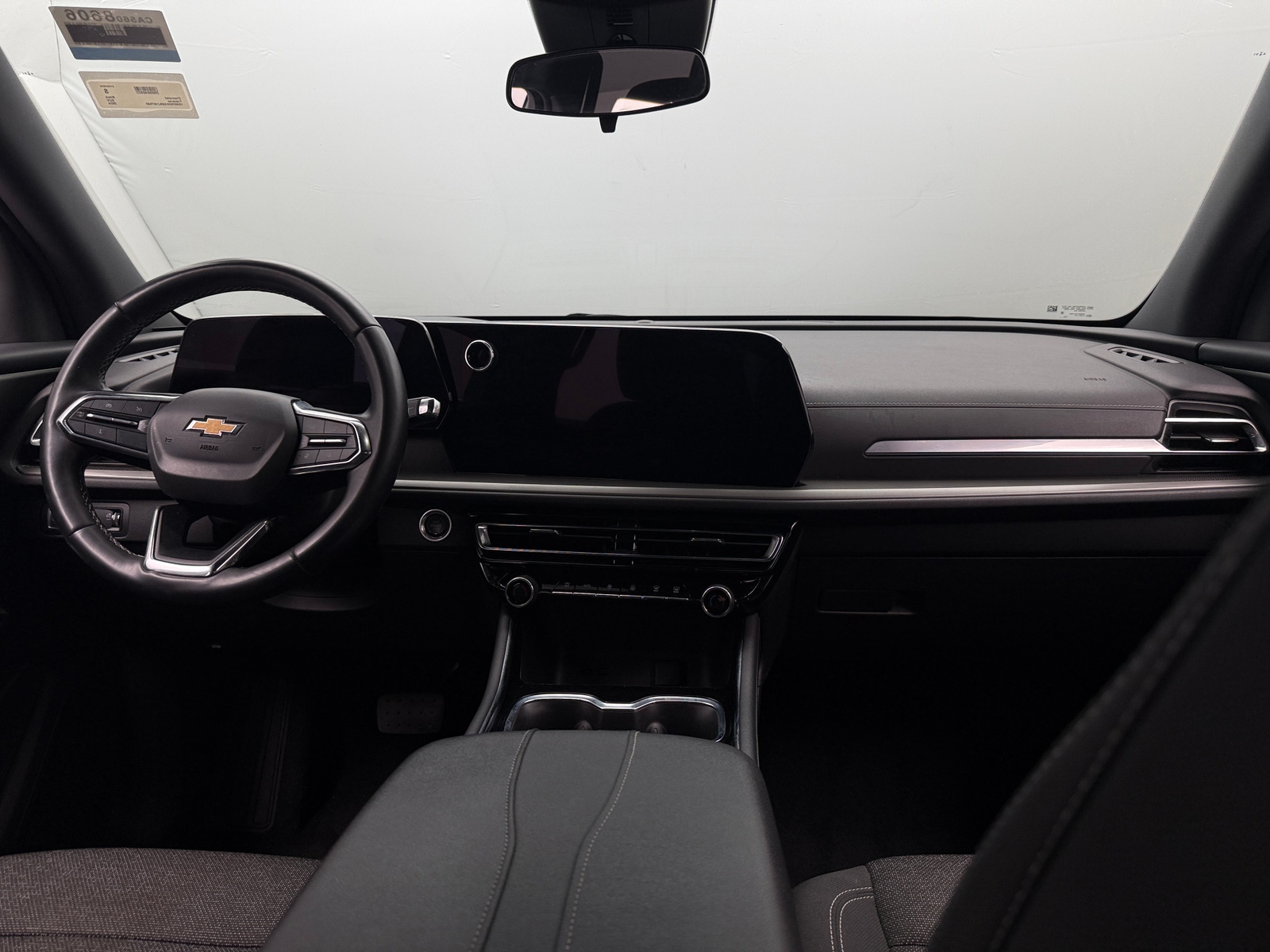 Thumbnail: 2024 Chevrolet Traverse - 3