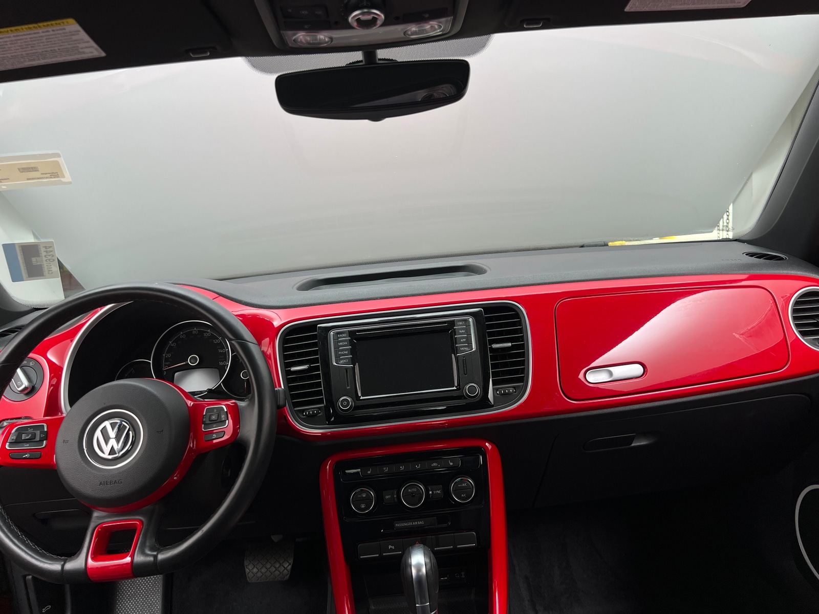 Thumbnail: 2019 Volkswagen Beetle - 2