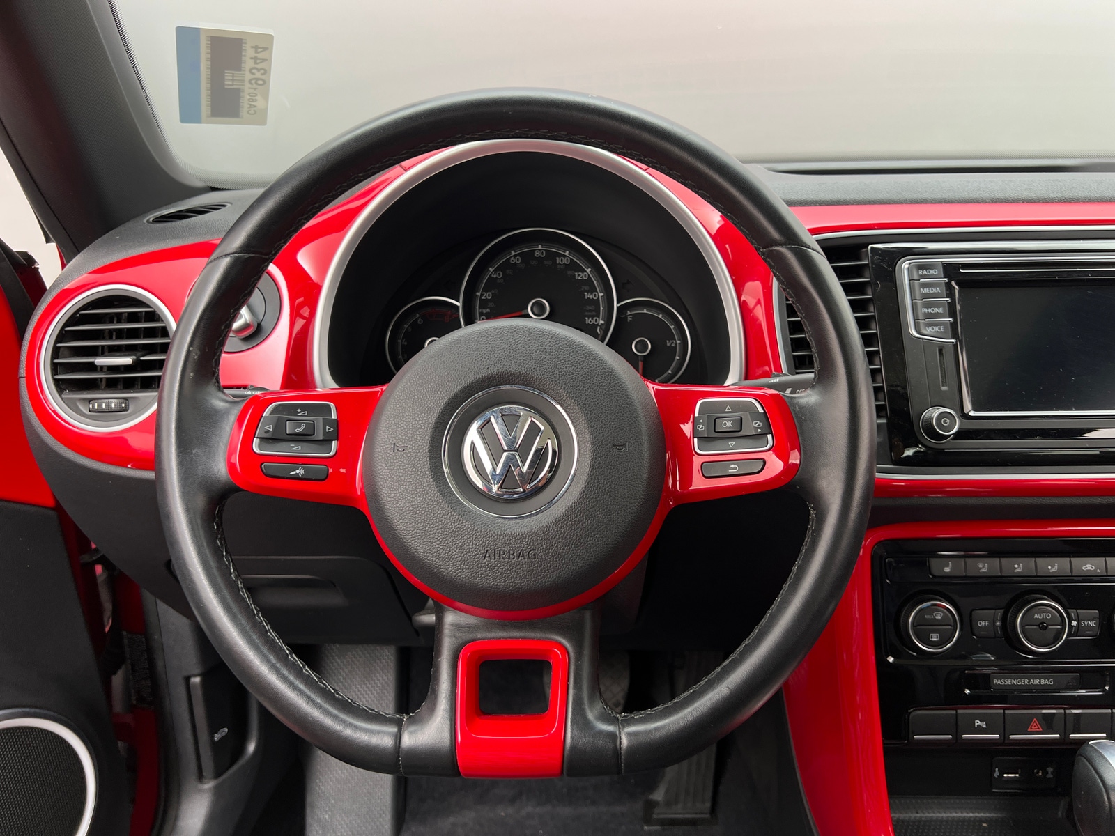 Thumbnail: 2019 Volkswagen Beetle - 4