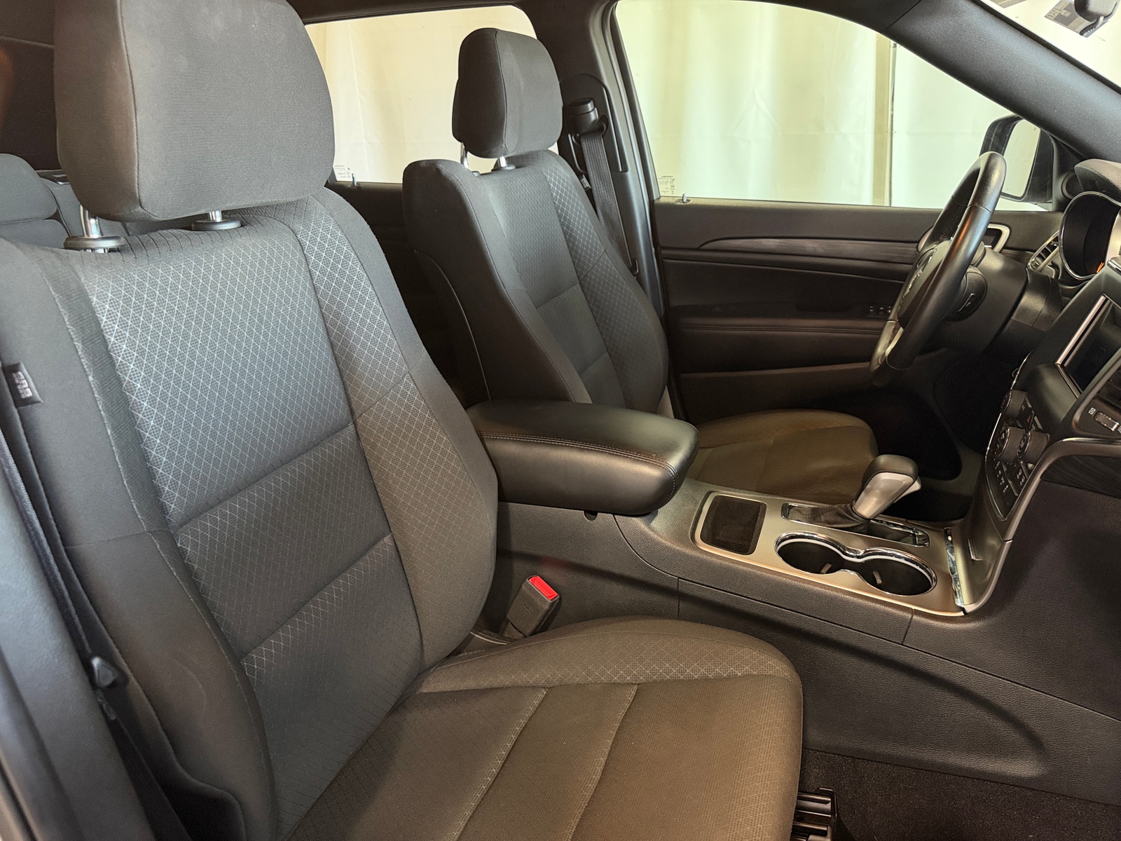 Thumbnail: 2019 Jeep Grand Cherokee - 2