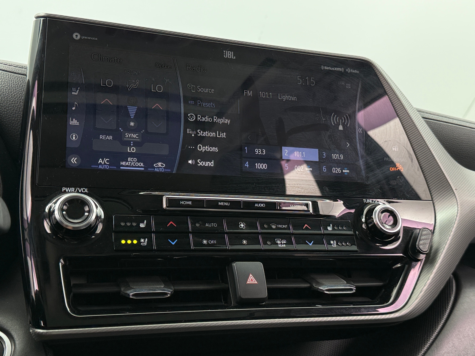 Thumbnail: 2021 Toyota Highlander - 3