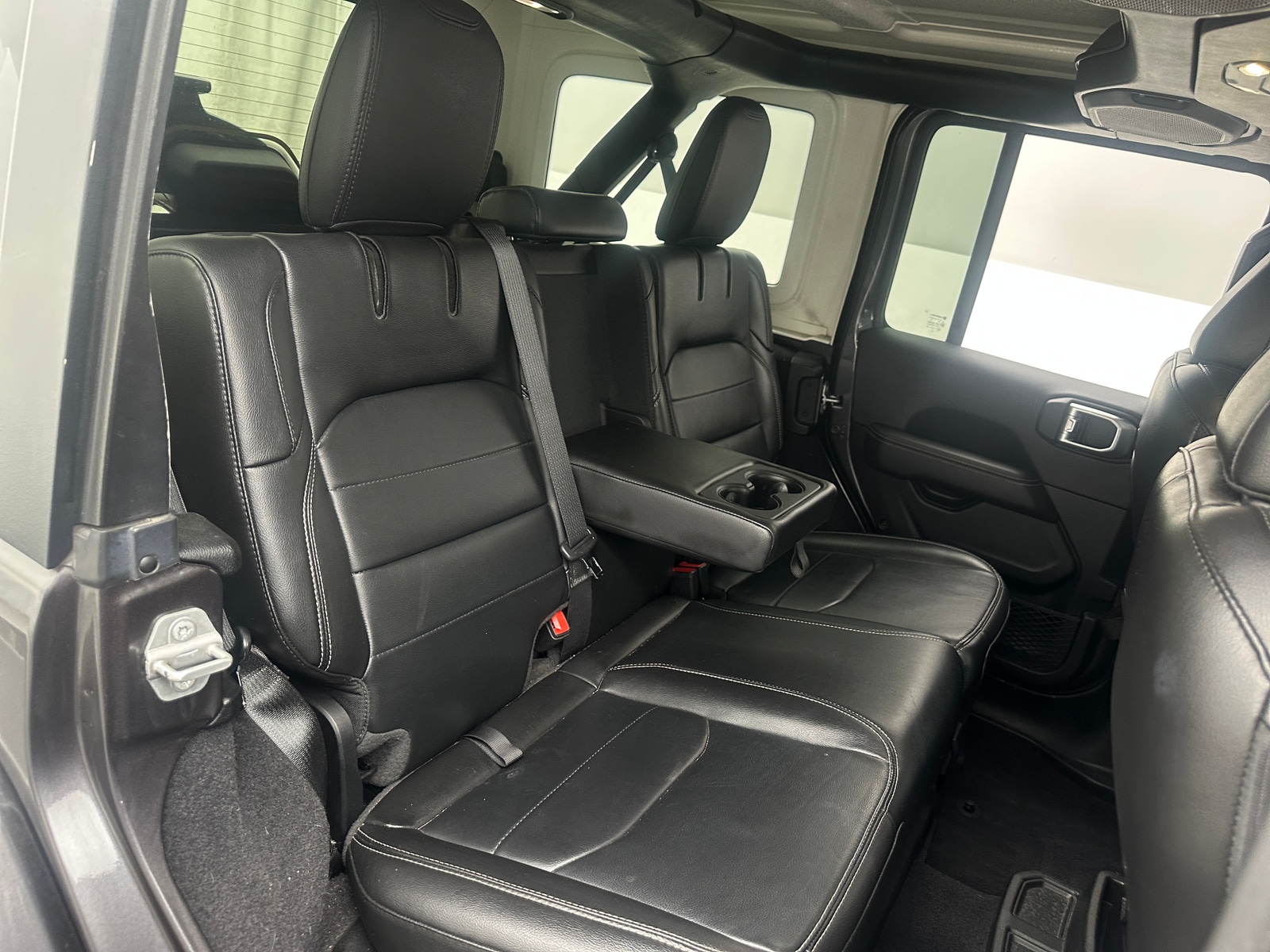 Thumbnail: 2021 Jeep Wrangler - 5