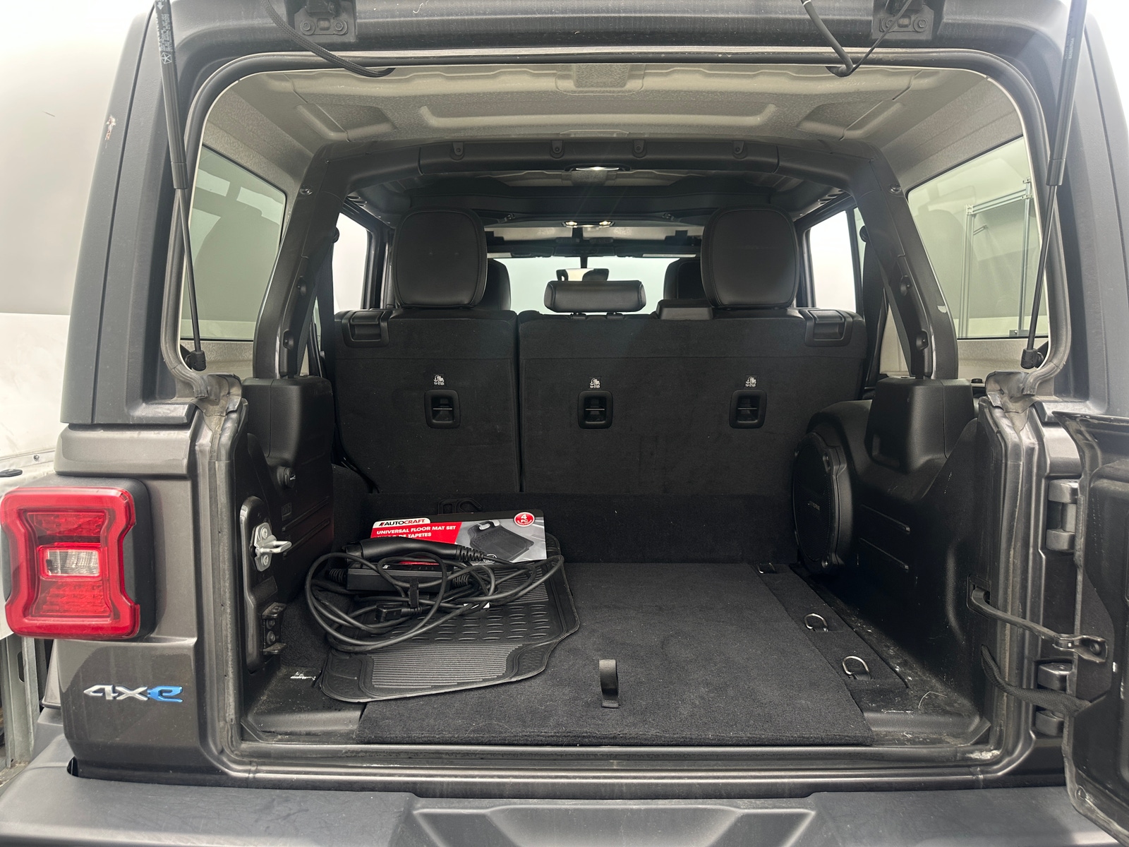 Thumbnail: 2021 Jeep Wrangler - 6
