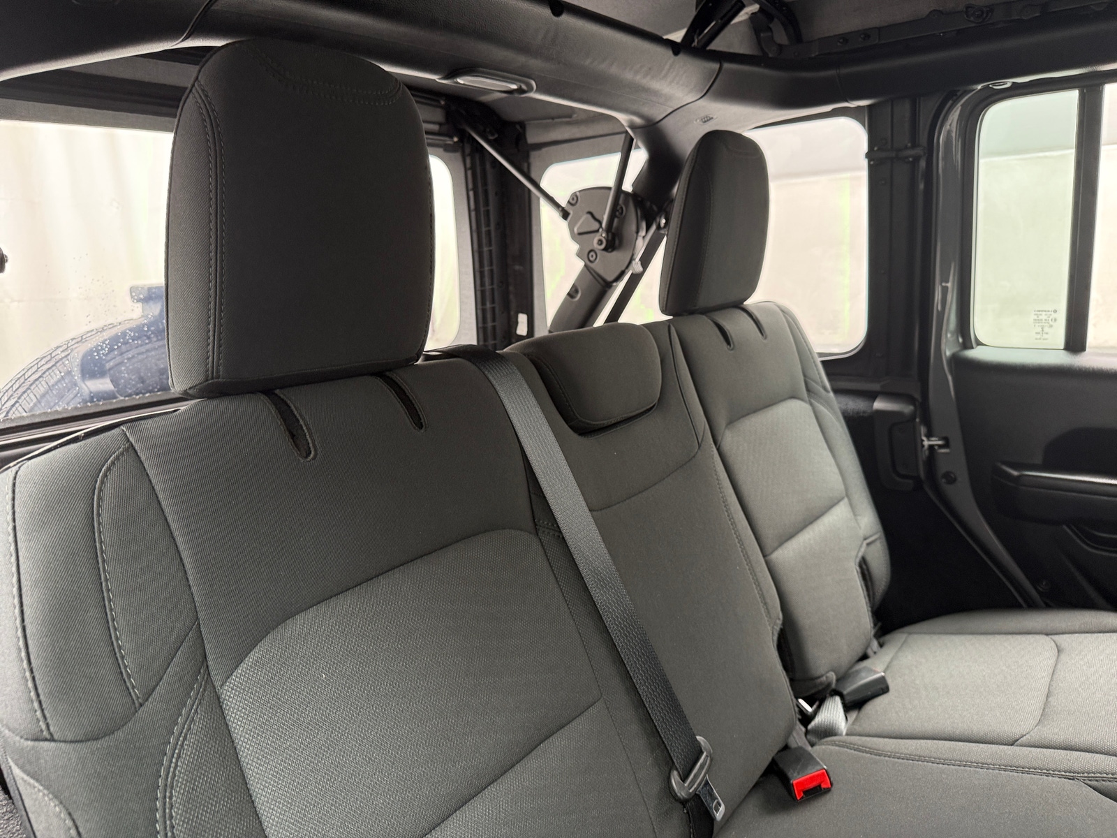 Thumbnail: 2022 Jeep Wrangler - 6