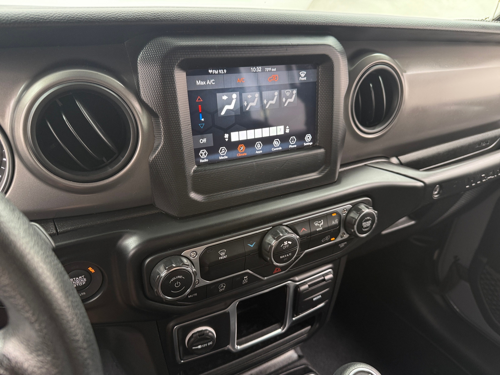 Thumbnail: 2022 Jeep Wrangler - 4
