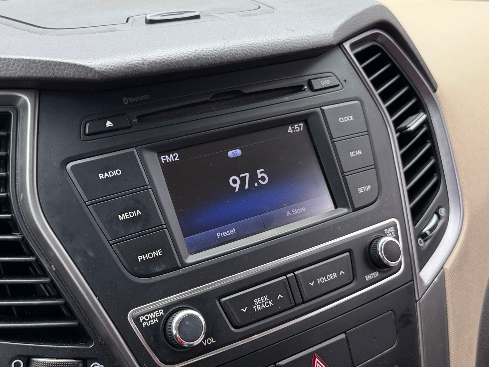Thumbnail: 2018 Hyundai Santa Fe - 4