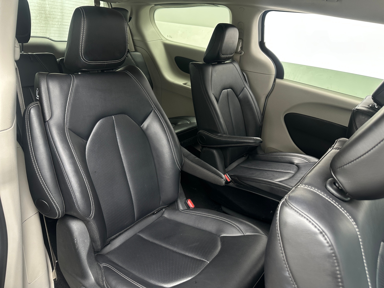 Thumbnail: 2024 Chrysler Pacifica - 5
